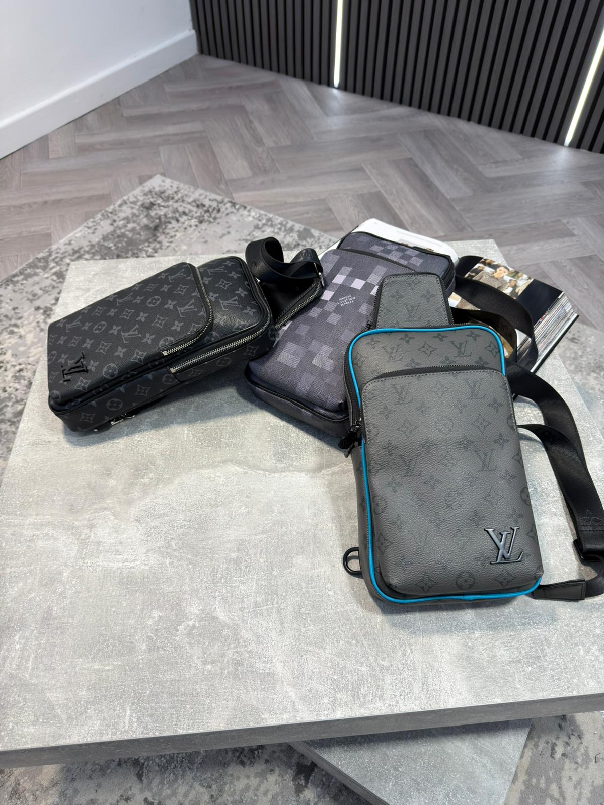 LV shoulder Bag image 8
