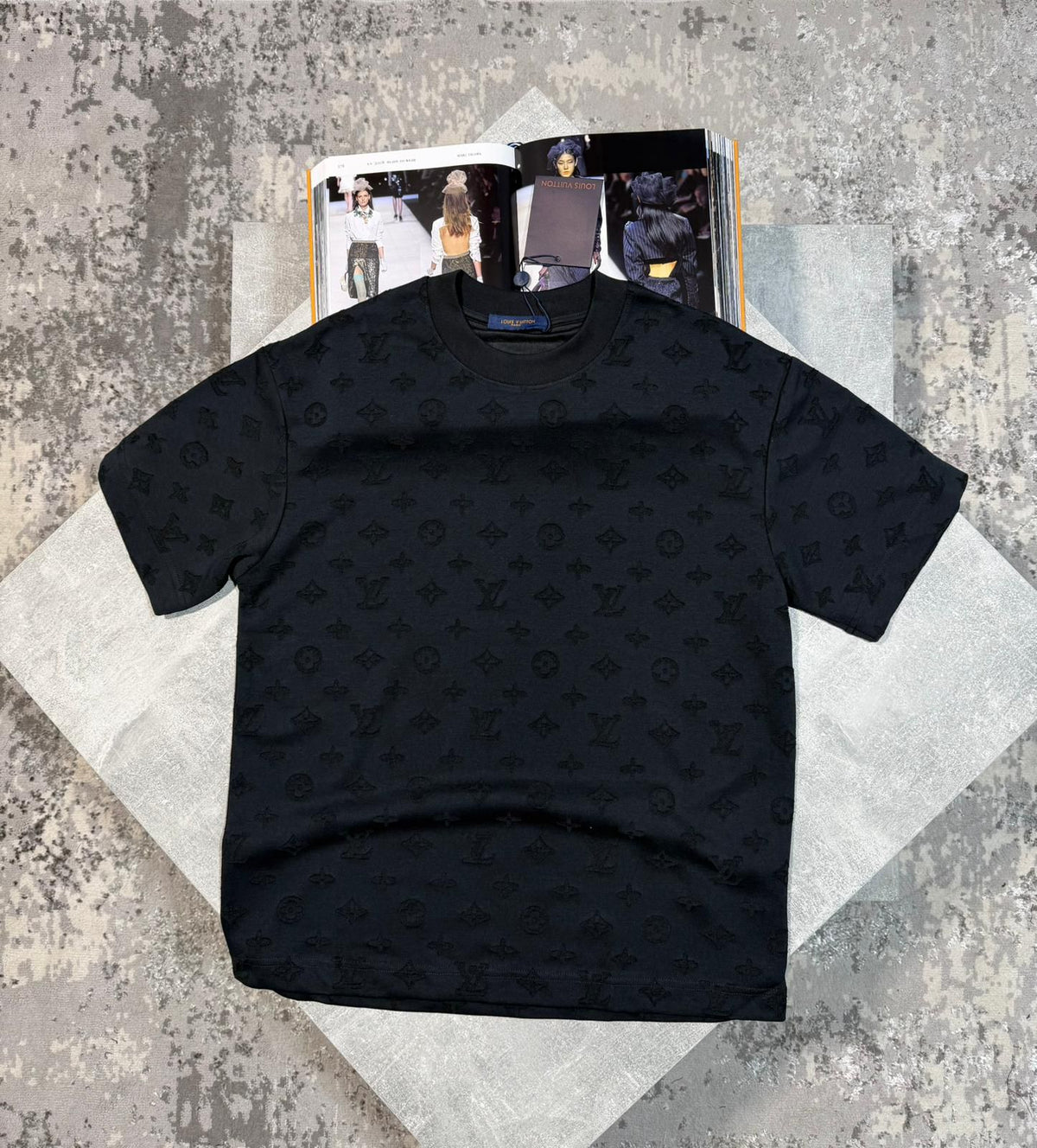 LV Tshirt Black image 0