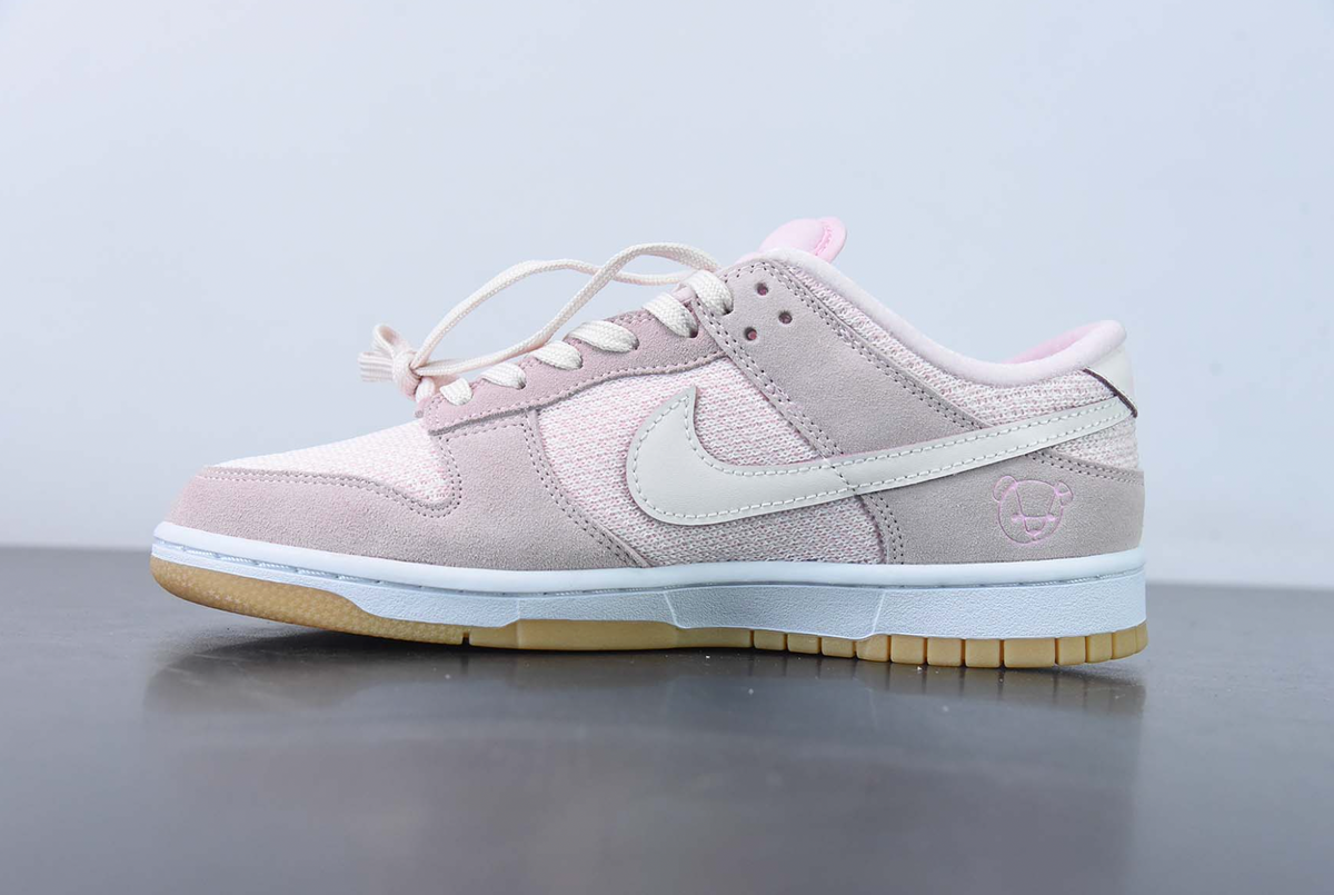 DUNK LOW TEDDY image 1