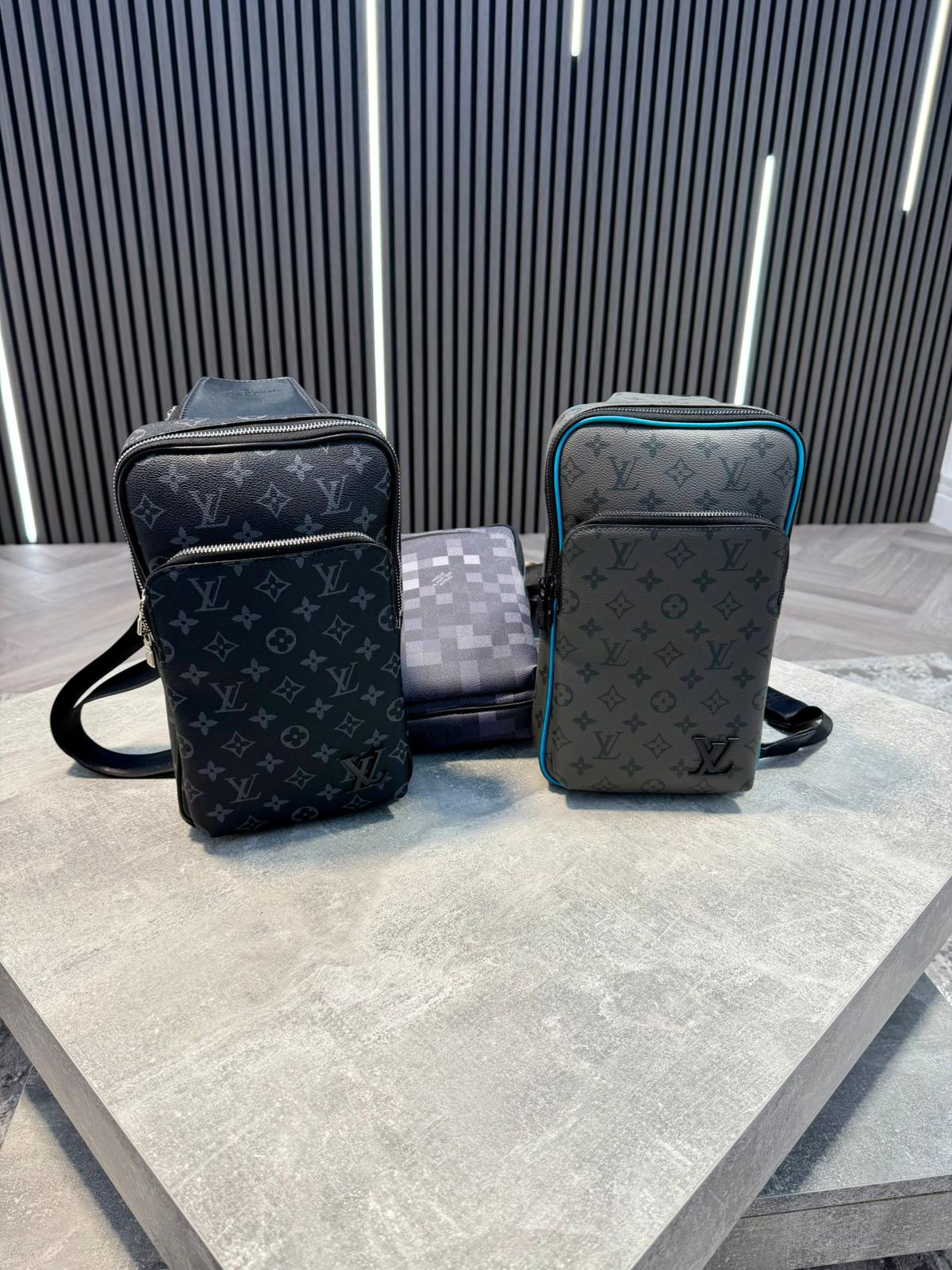 LV shoulder Bag image 6