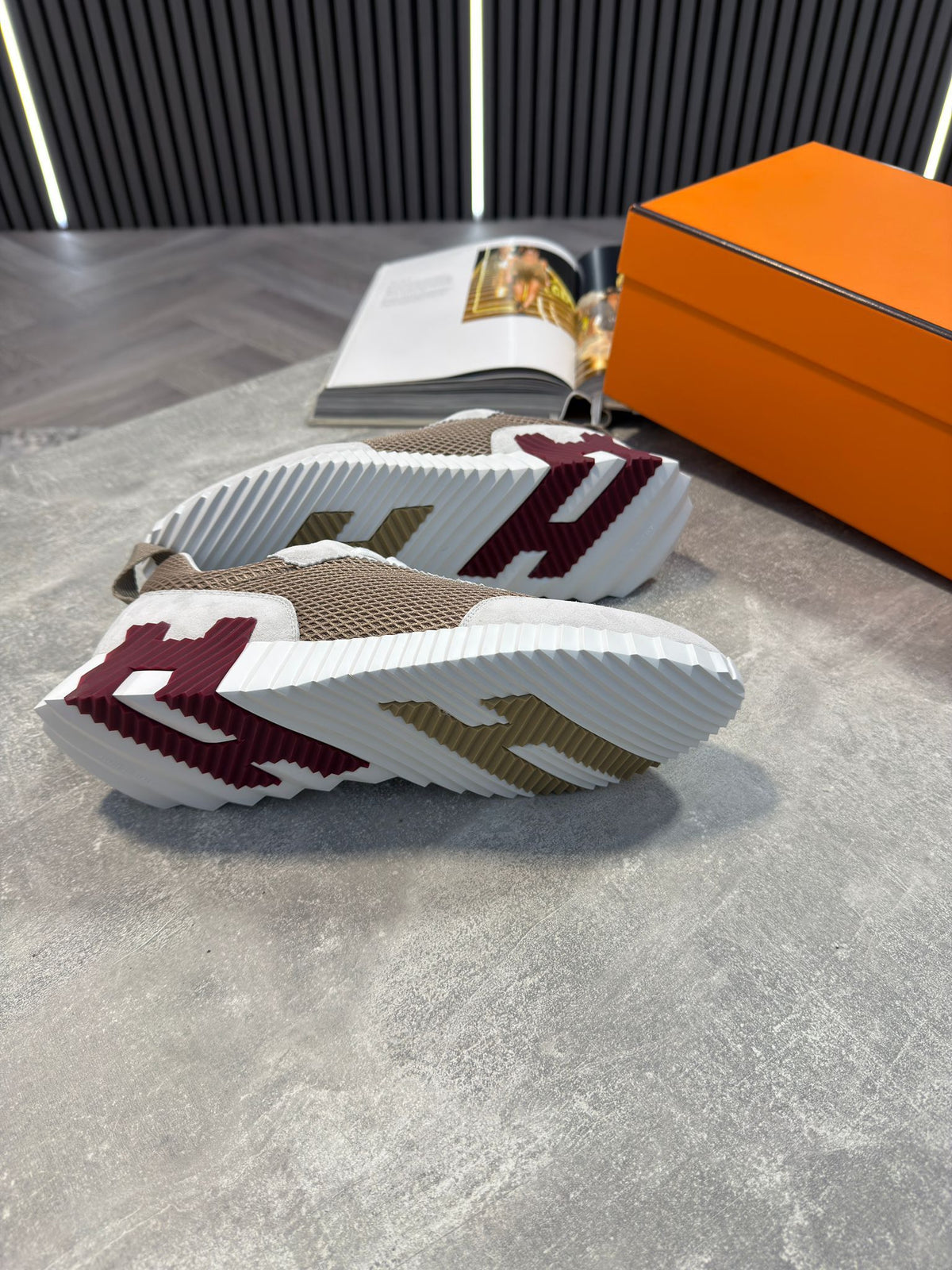 Hermes Trainers Biege image 2