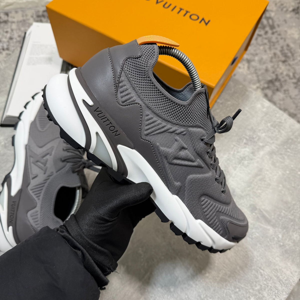 LV Sneaks Grey image 5
