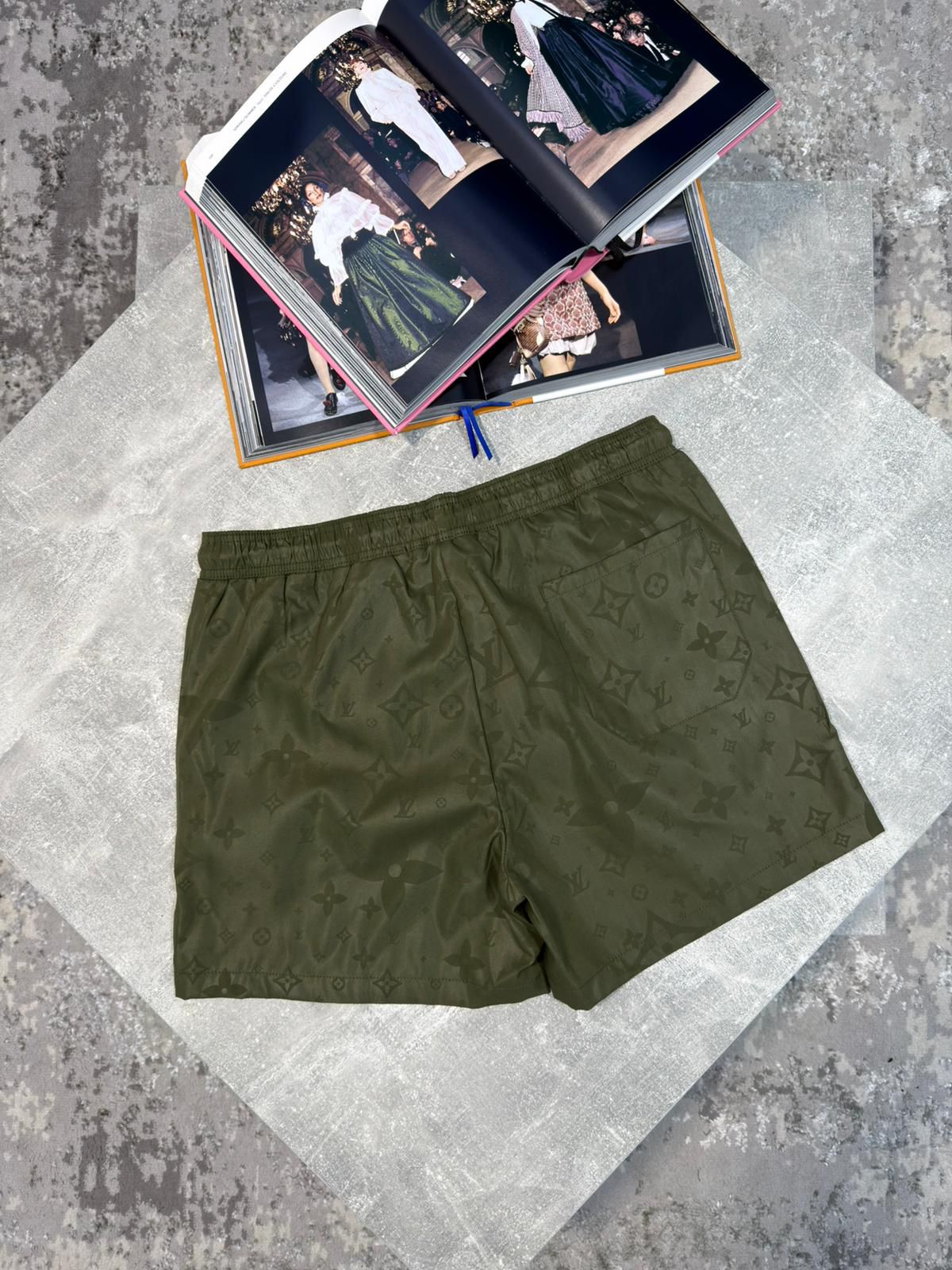 Lv shorts image 0