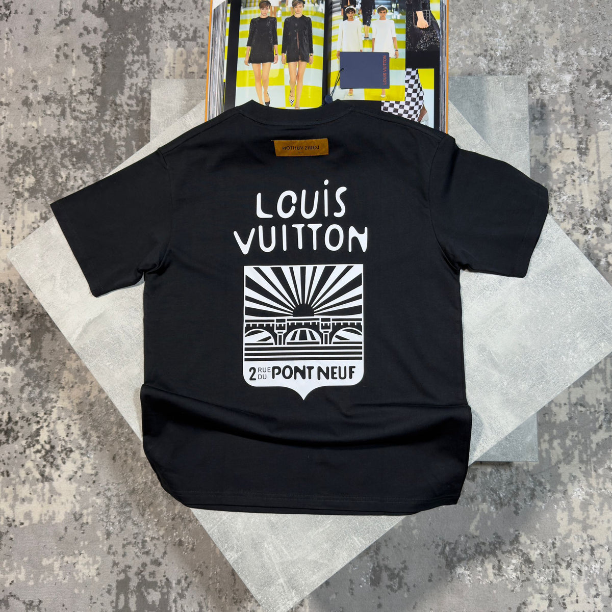 LV Tshirt Black image 2