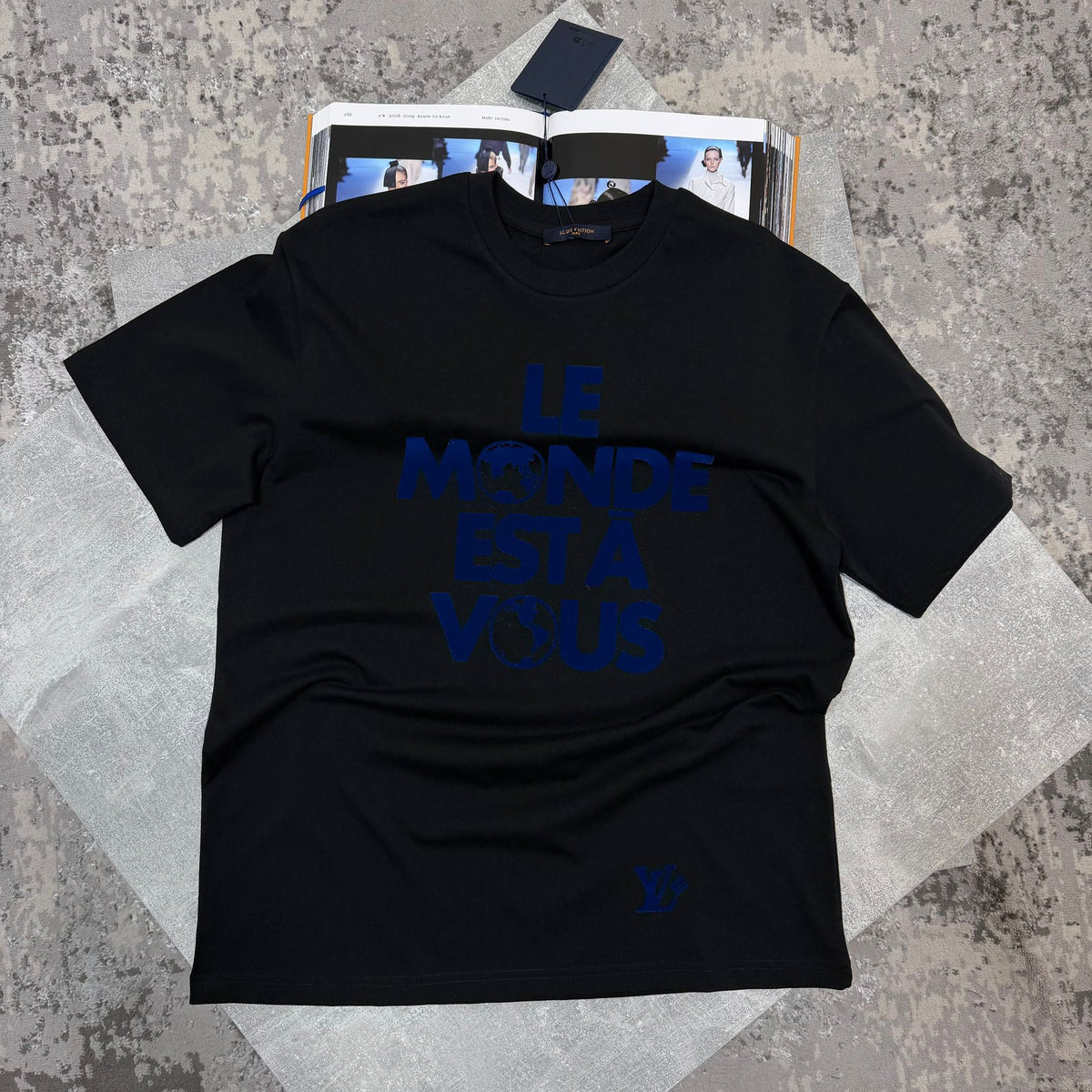 LV tshirt Black image 0