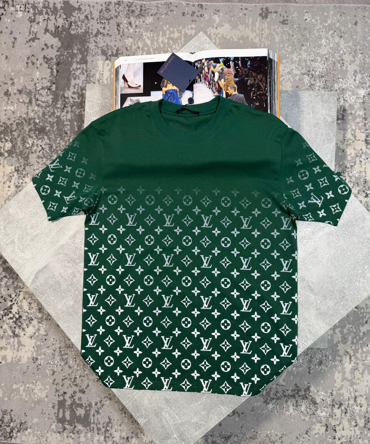LV Tshirt Green image 0