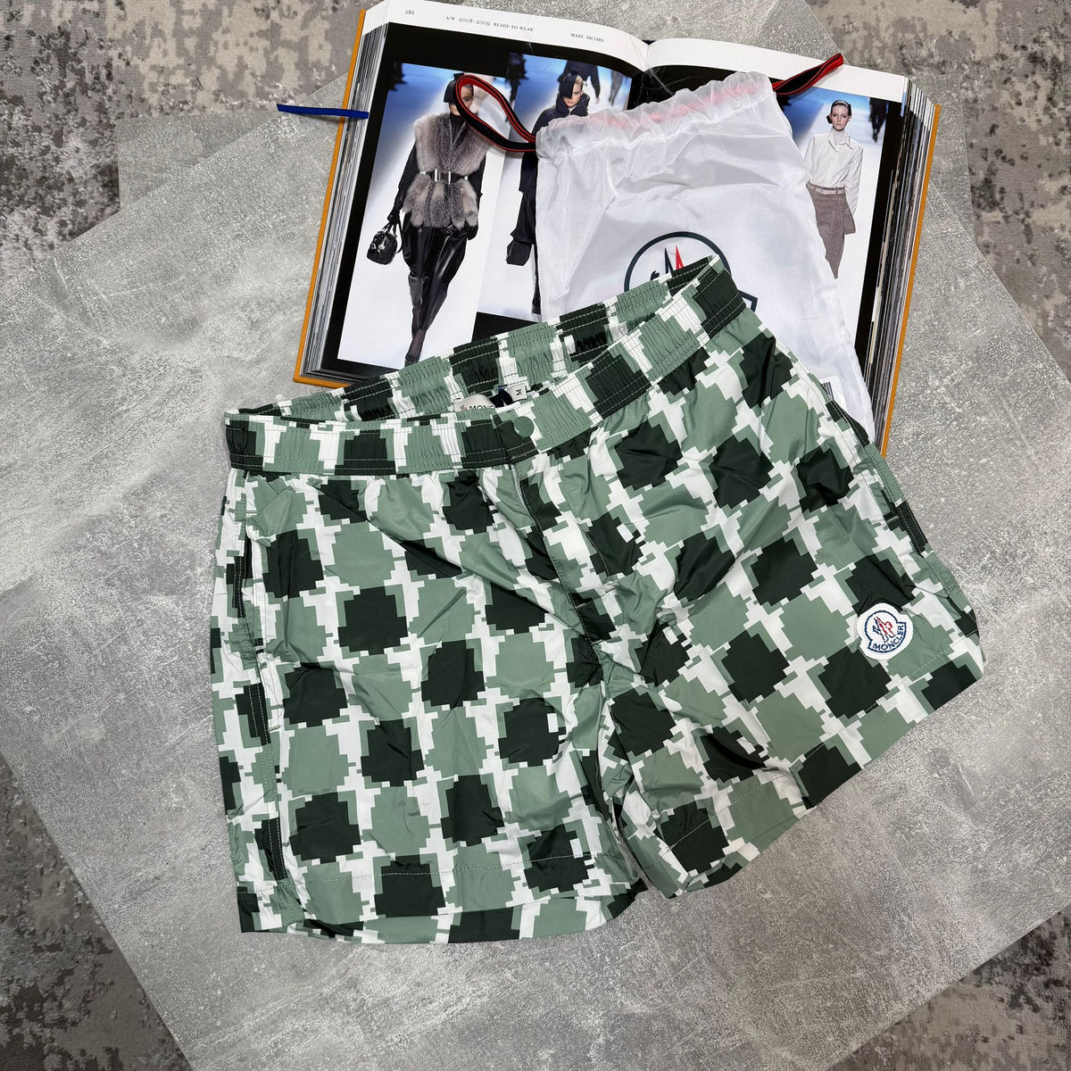 Cler shorts image 1