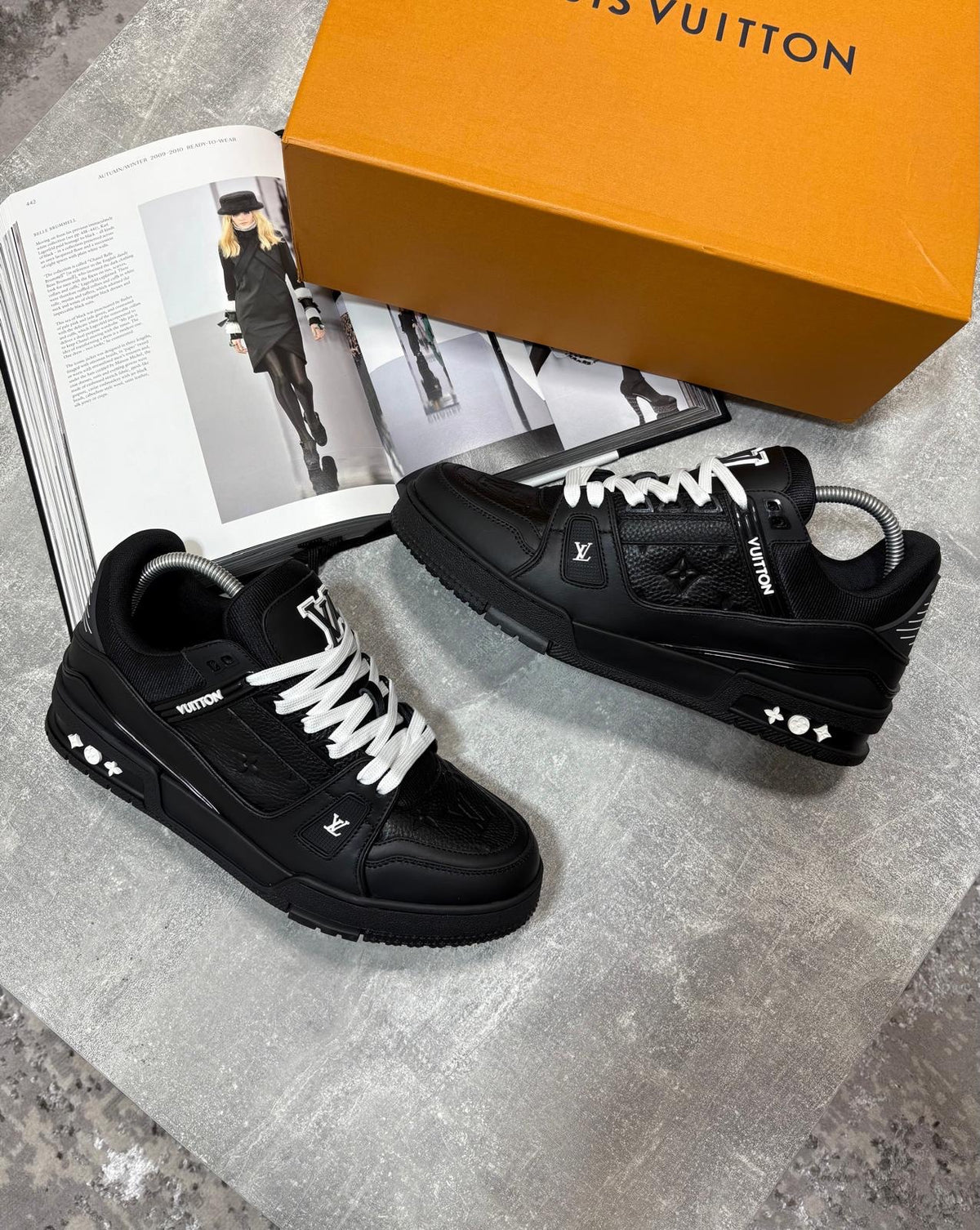 LV Sneaks Black - 9 image
