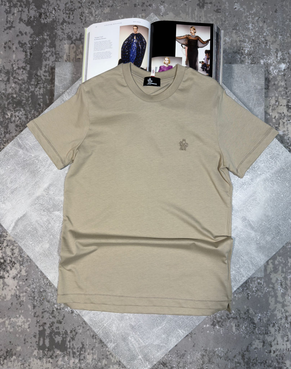 Cler Tshirt image 0