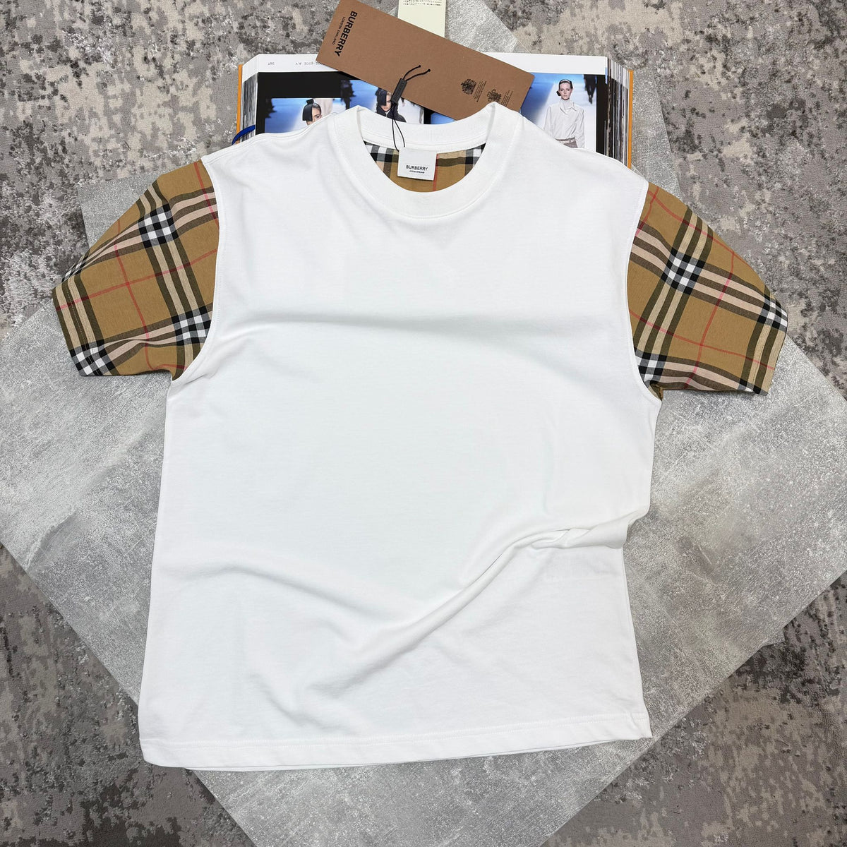 Burb tshirt White image 0