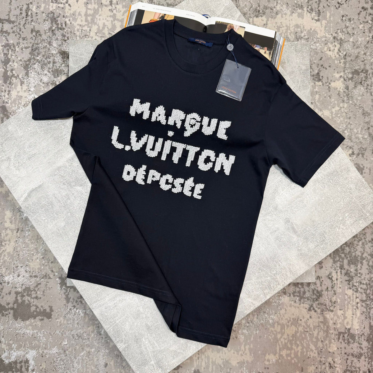 LV Tshirt Navy image 0