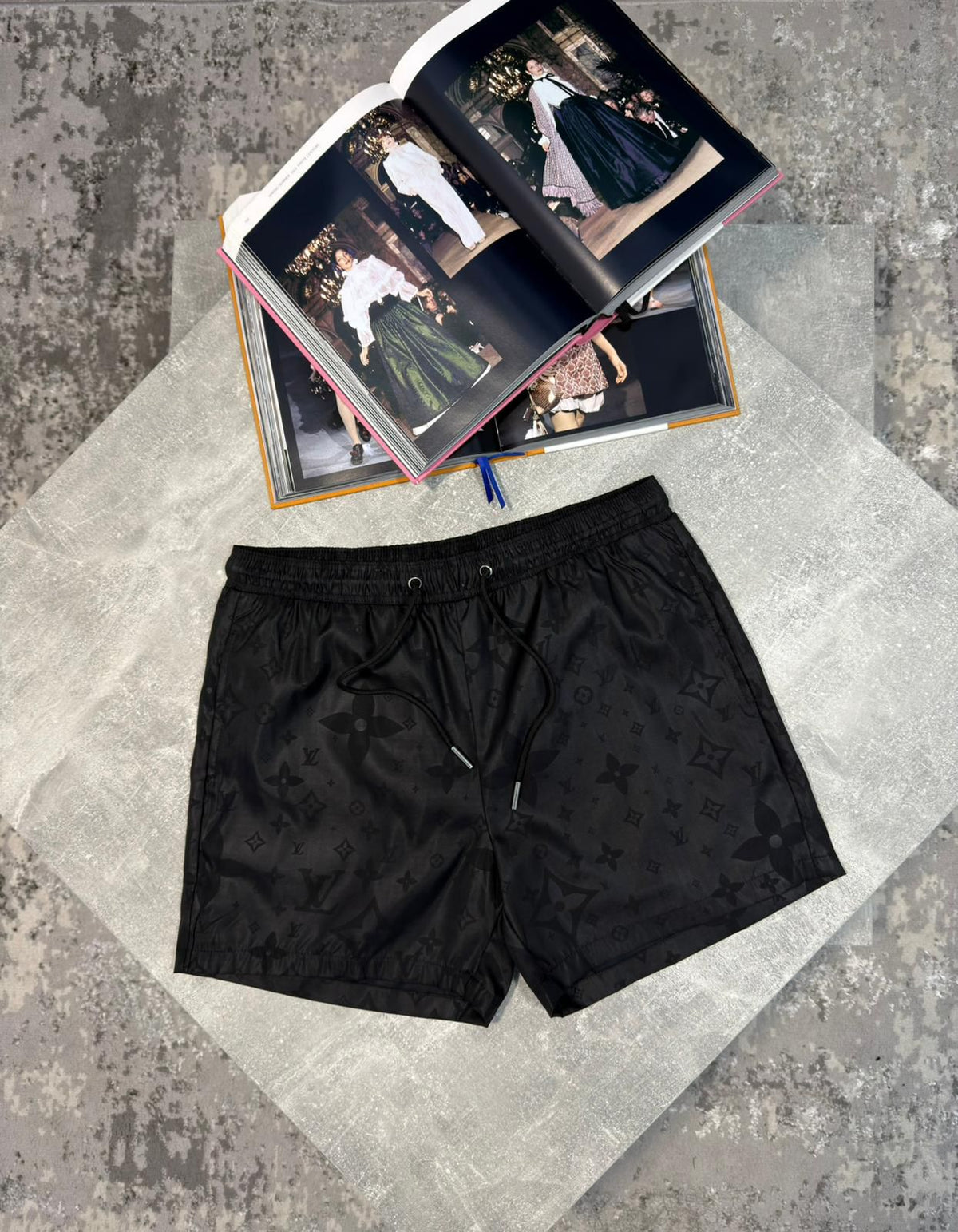 Lv shorts image 0