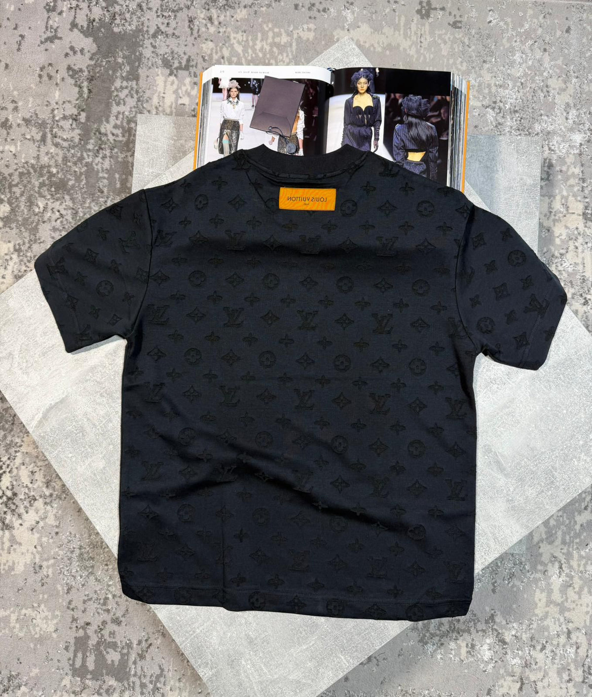 LV Tshirt Black image 1