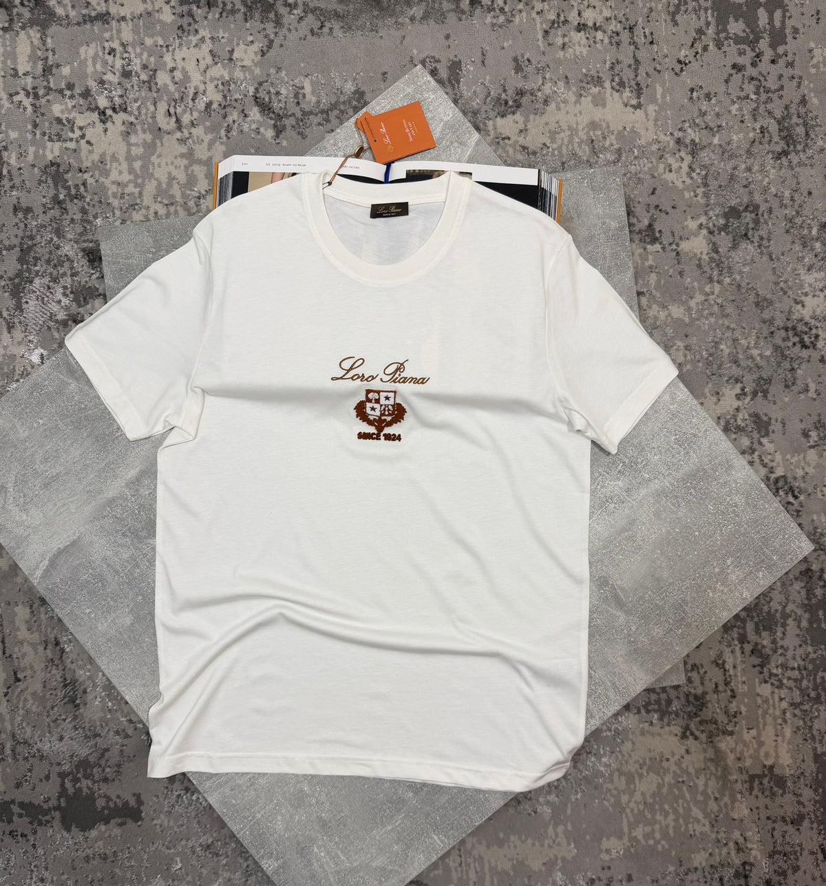 Loro Tshirt White image 0