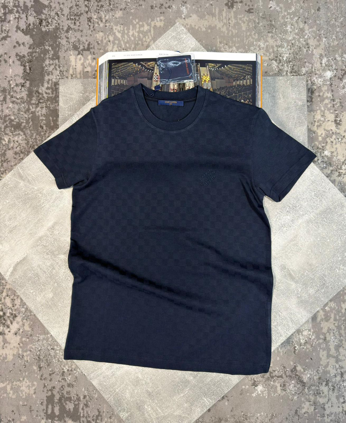 LV Tshirt Navy image 0