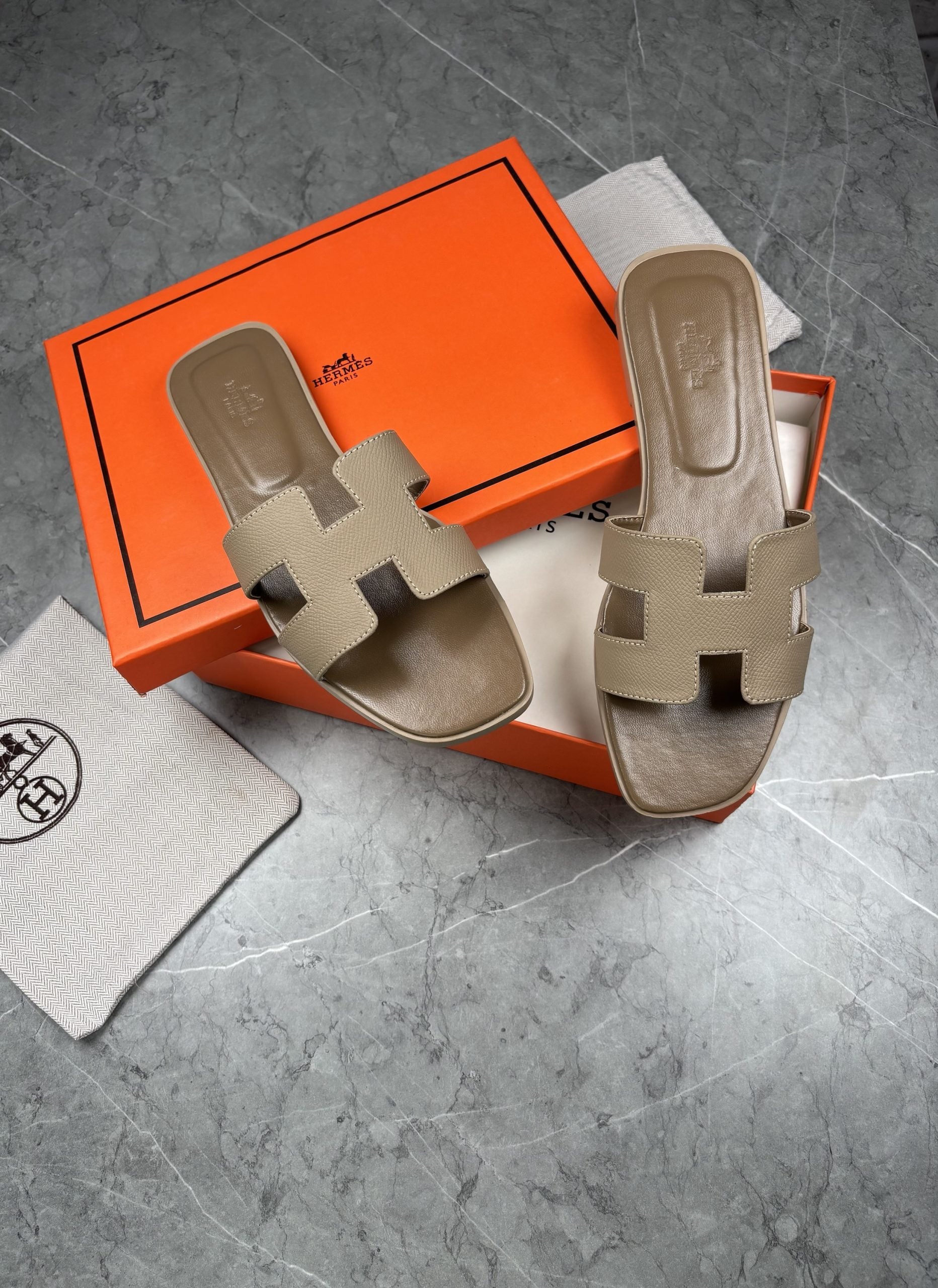 HERM SANDALS LADIES image 0