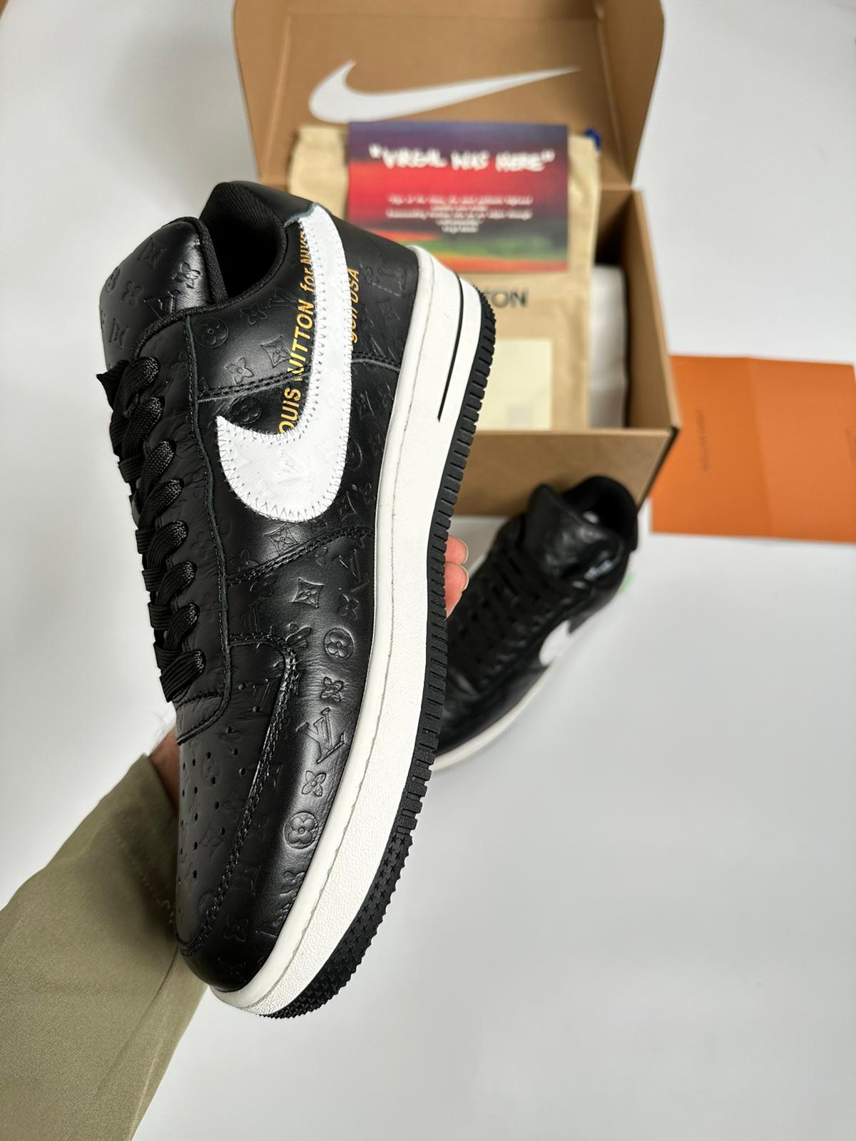 IV AF1 BLACK EMBOSSED image 9