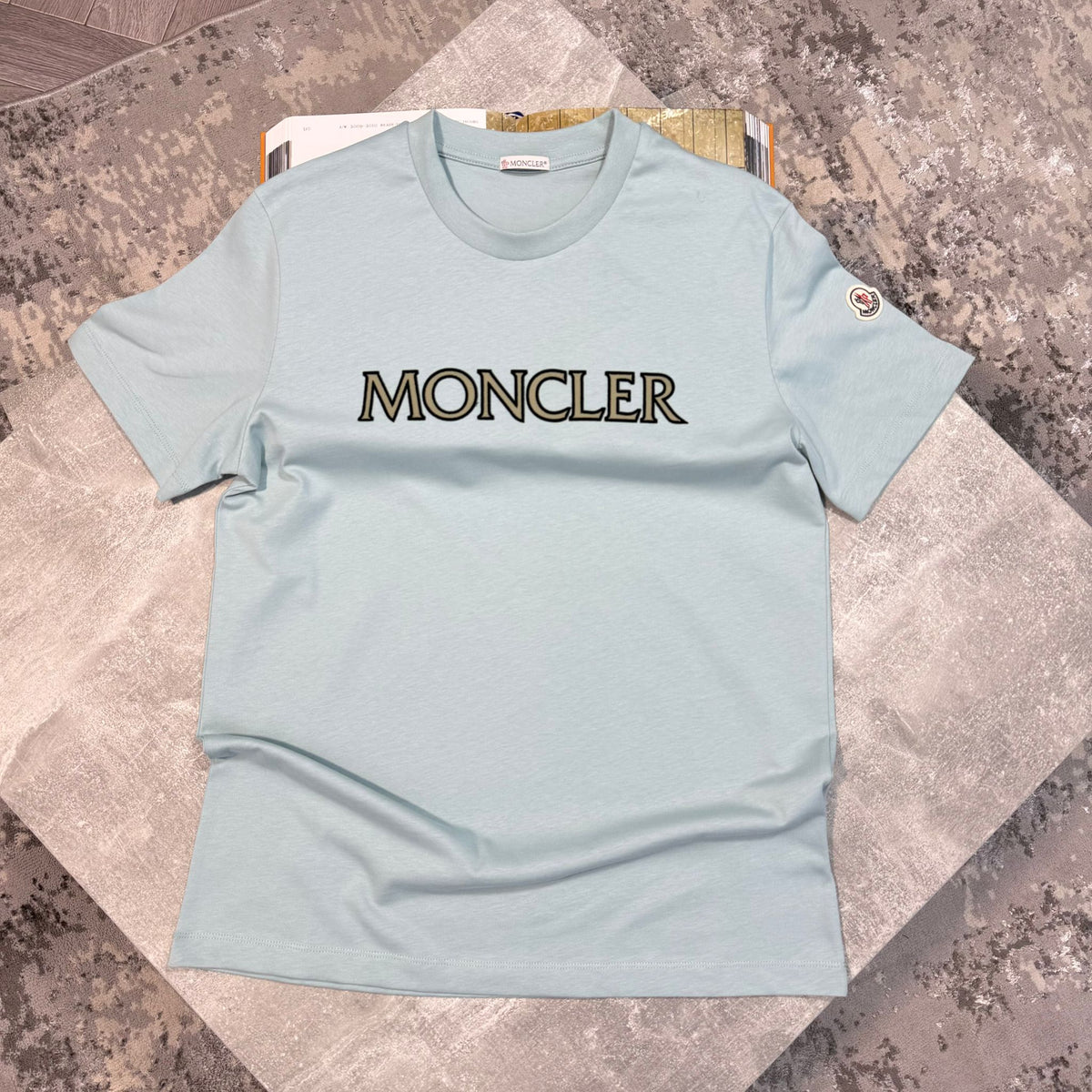 Cler Tshirt image 0