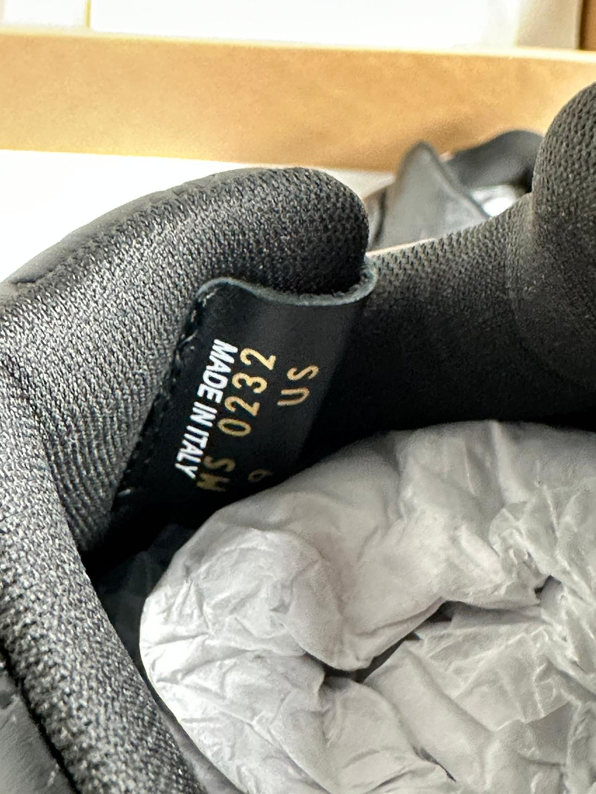 IV AF1 BLACK EMBOSSED image 5