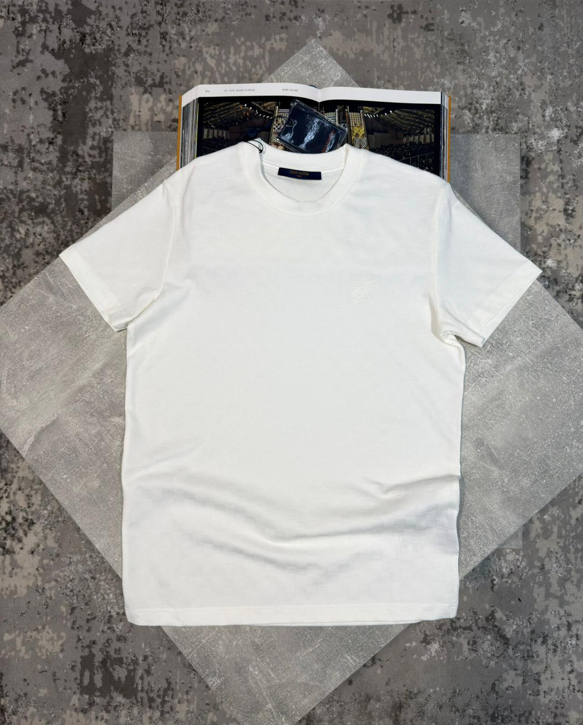 LV Tshirt White image 0
