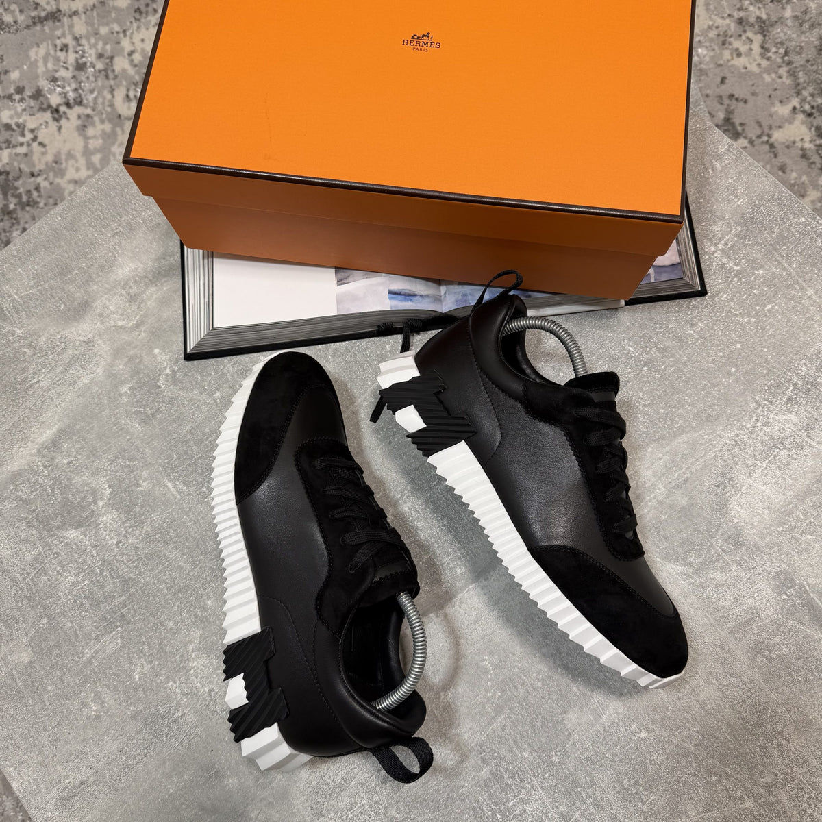 Herm Trainers image 0