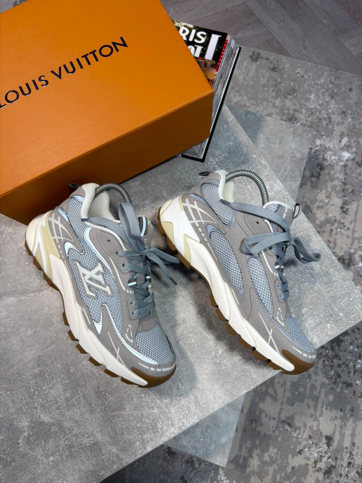 LV Tactic Runner Grey LV