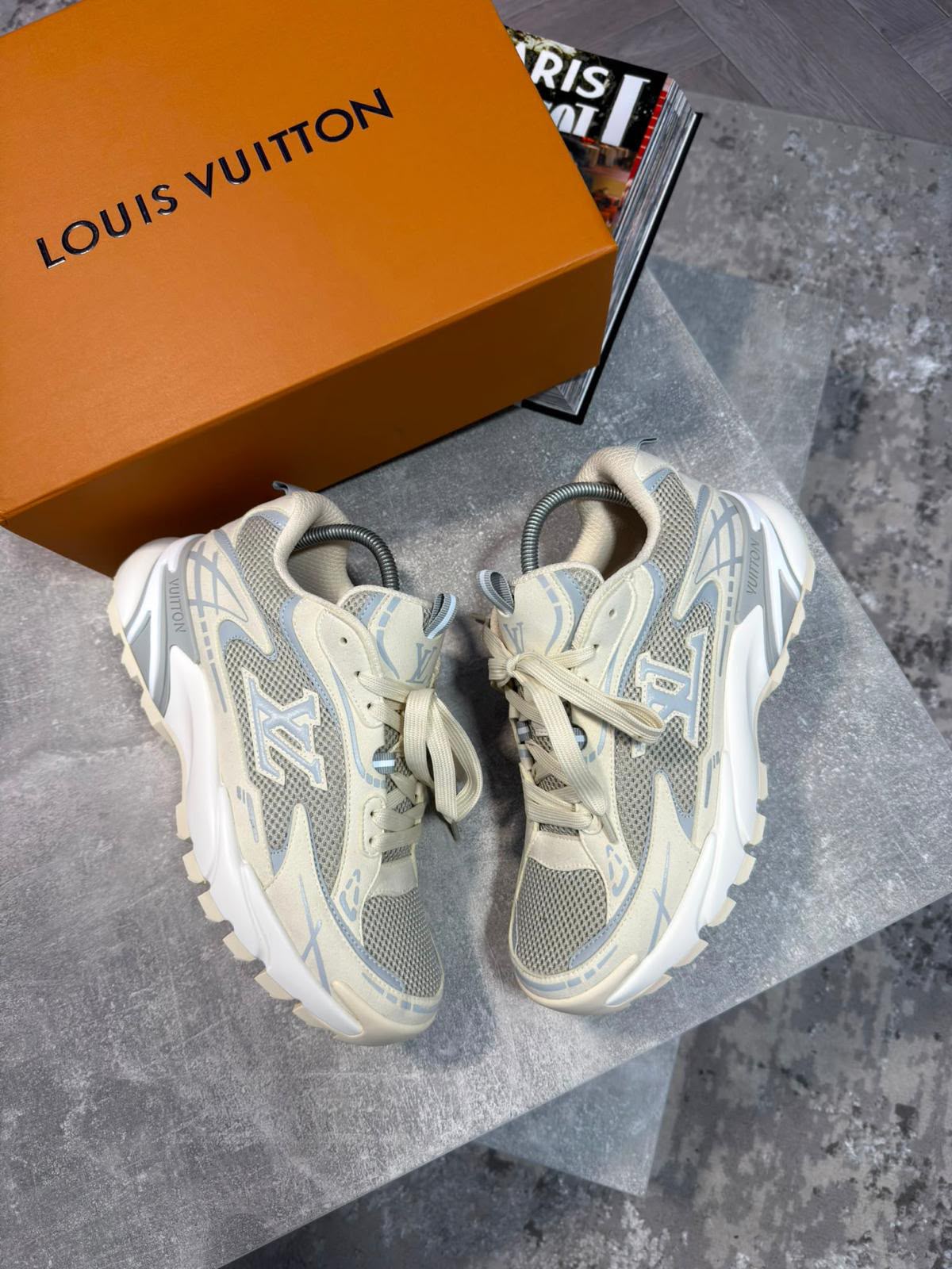 LV Tactic Runner White LV