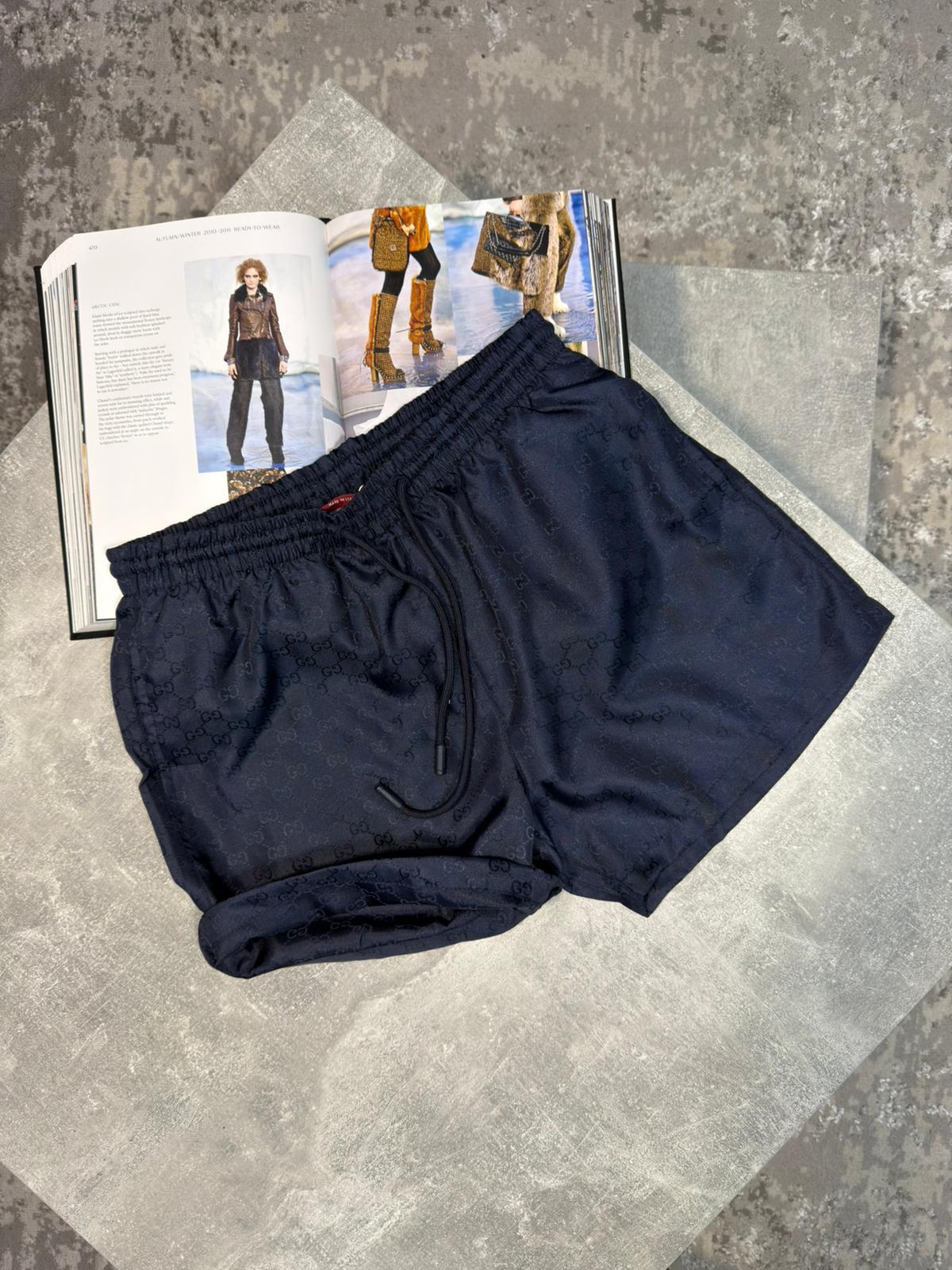 Ucci shorts navy GC