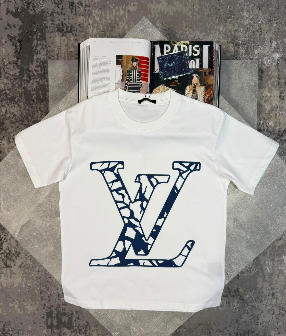 LV Tshirt White LV