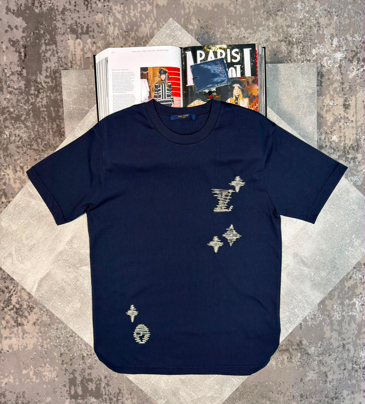 LV Tshirt Navy Blue LV