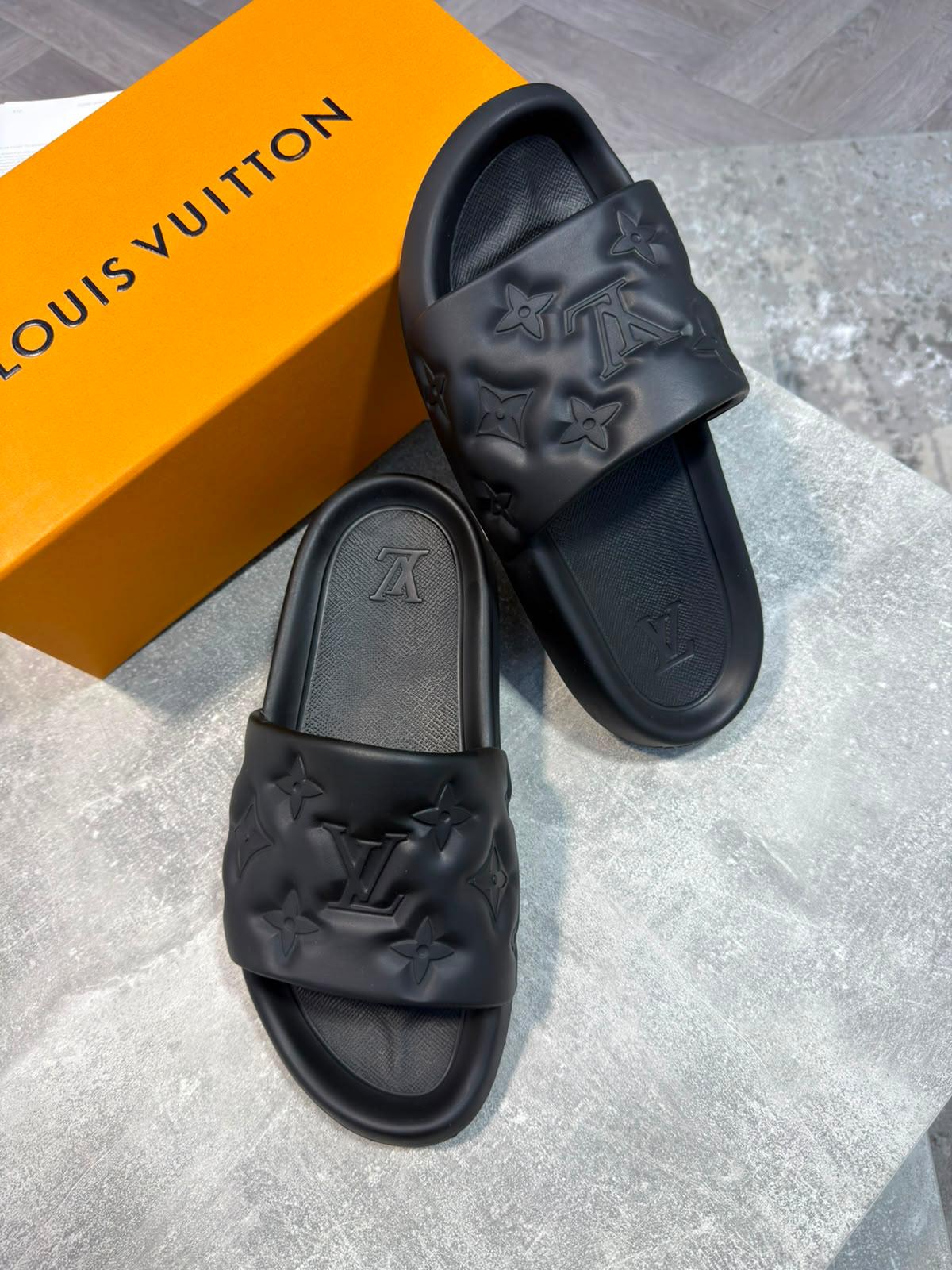 LV Waterfront Puffer Mens Slider LV