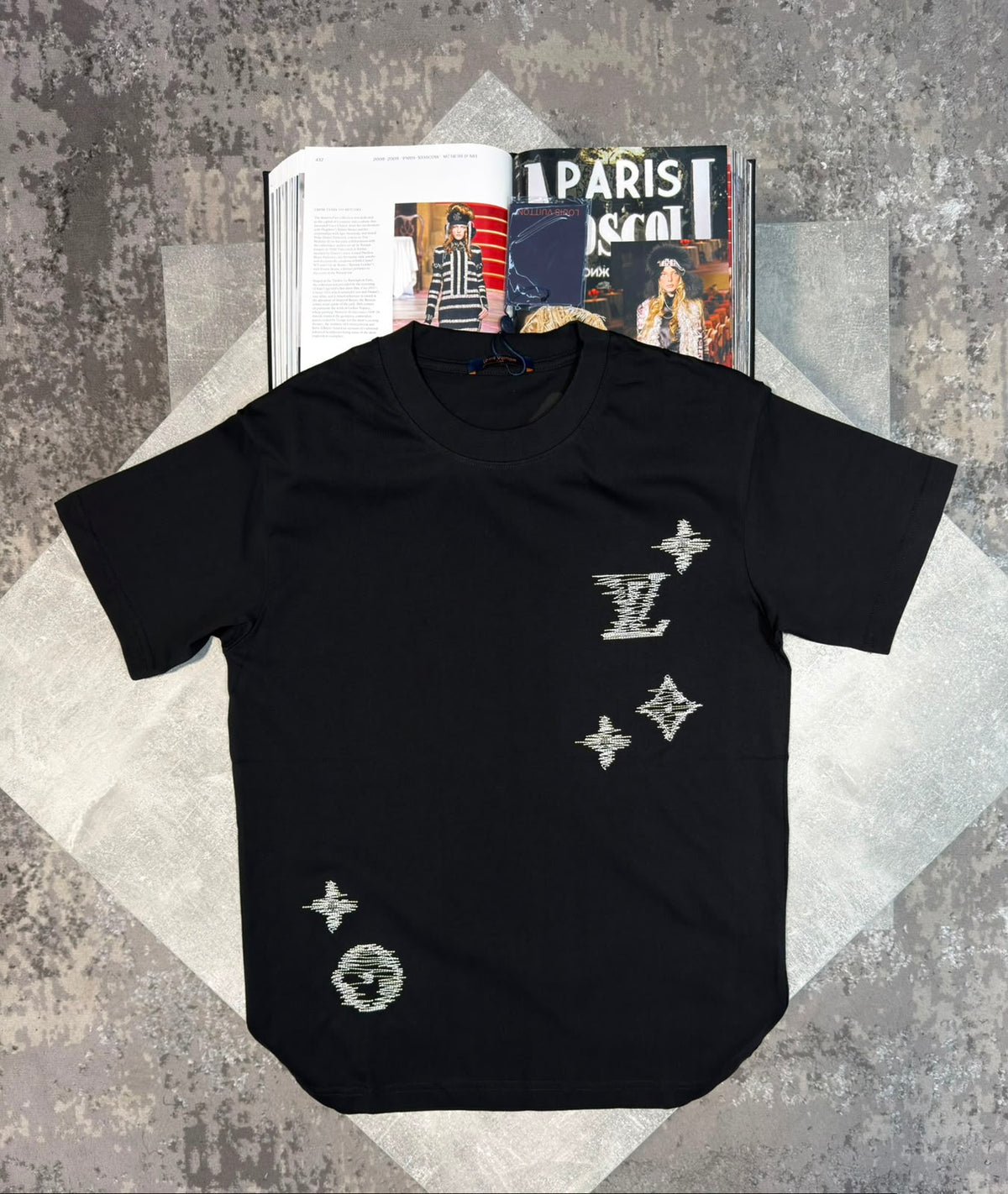 LV Tshirt Black LV