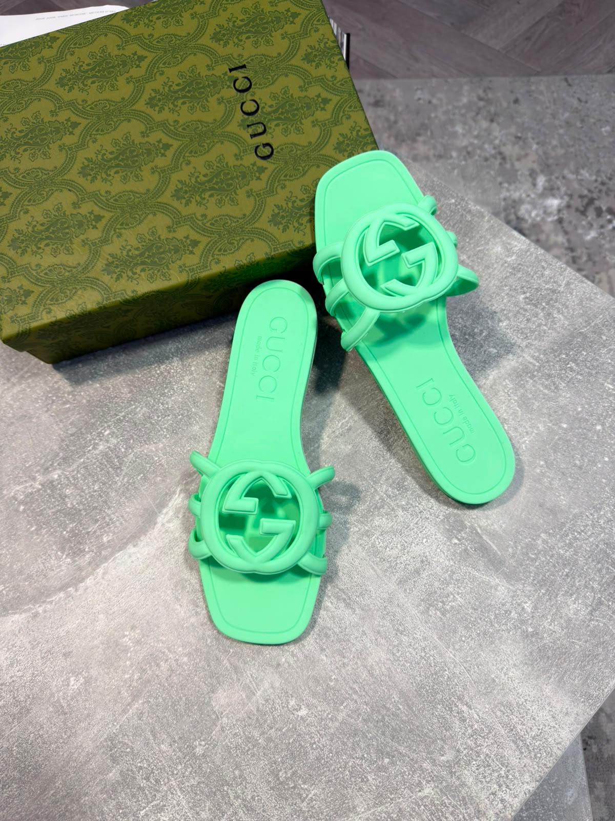 UCCI Women Sliders Green UCCI