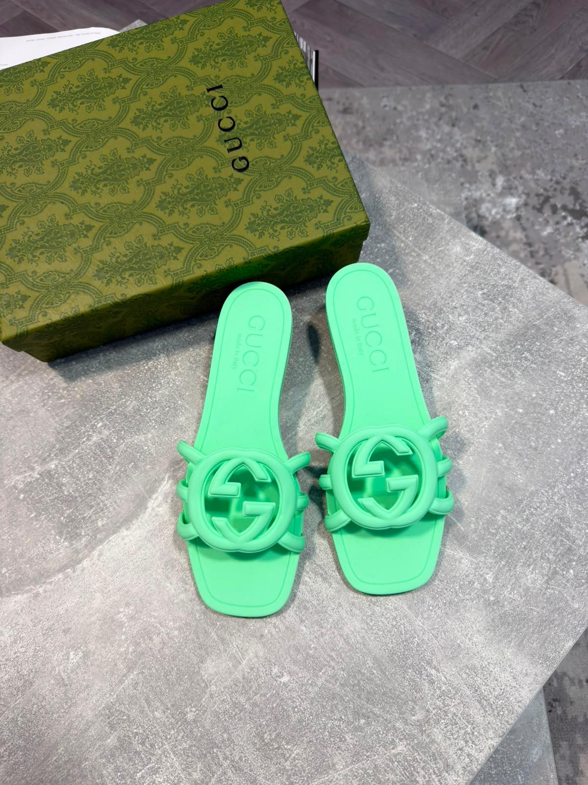 UCCI Women Sliders Green UCCI