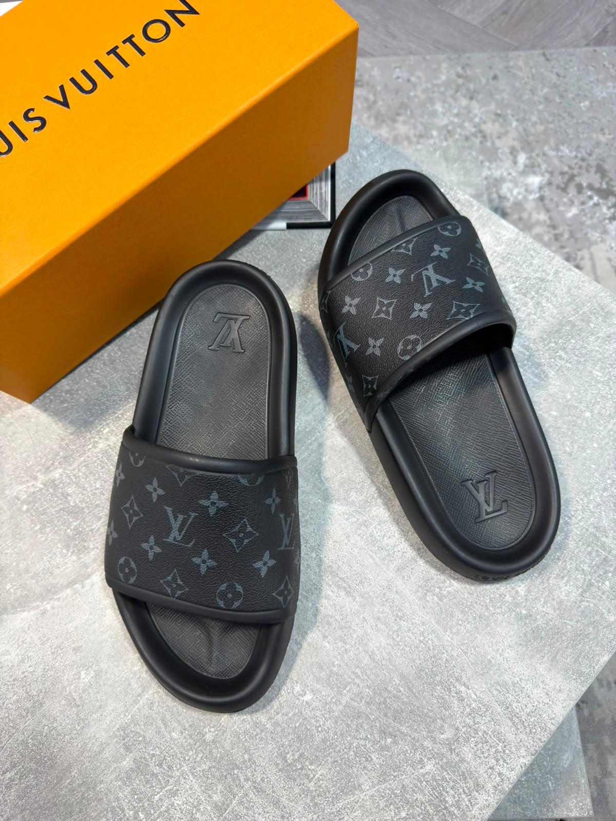 LV Waterfront Puffer Mens Slider LV