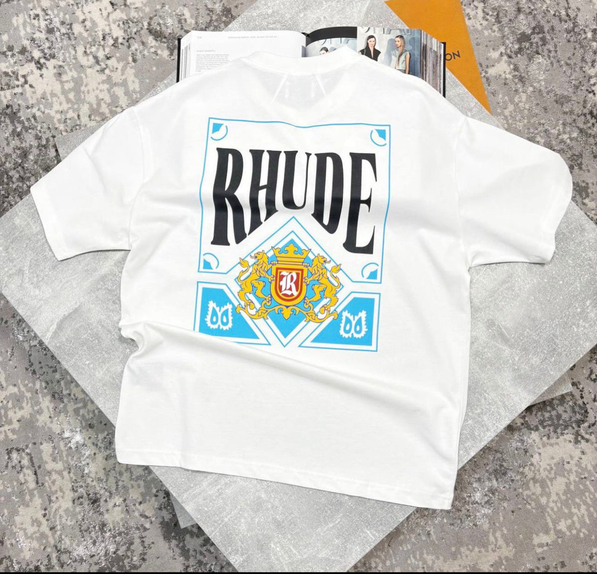 Hude Tshirt White image 1