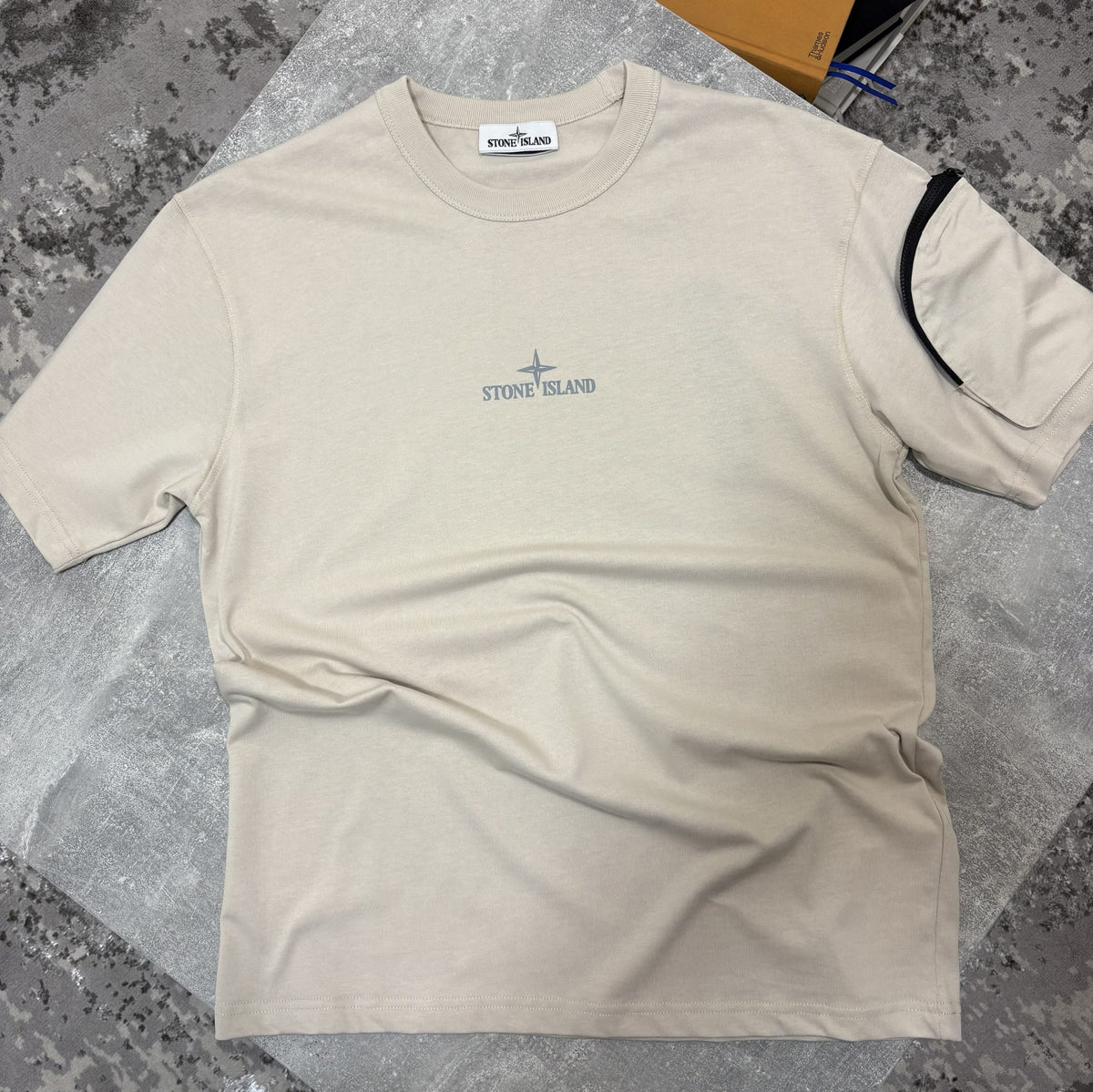 Stone Tshirt Biege - L image
