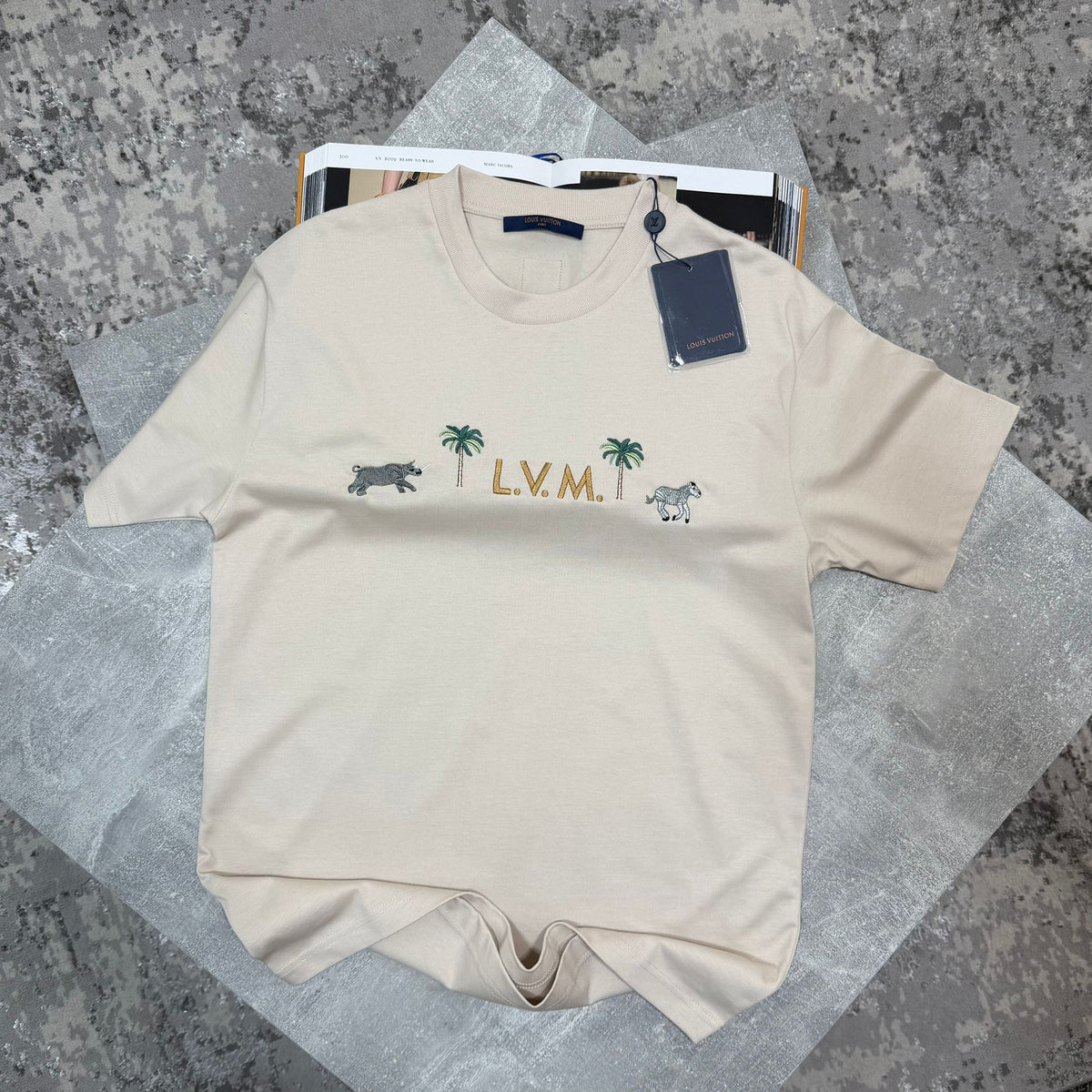 LV Tshirt Beige image 0