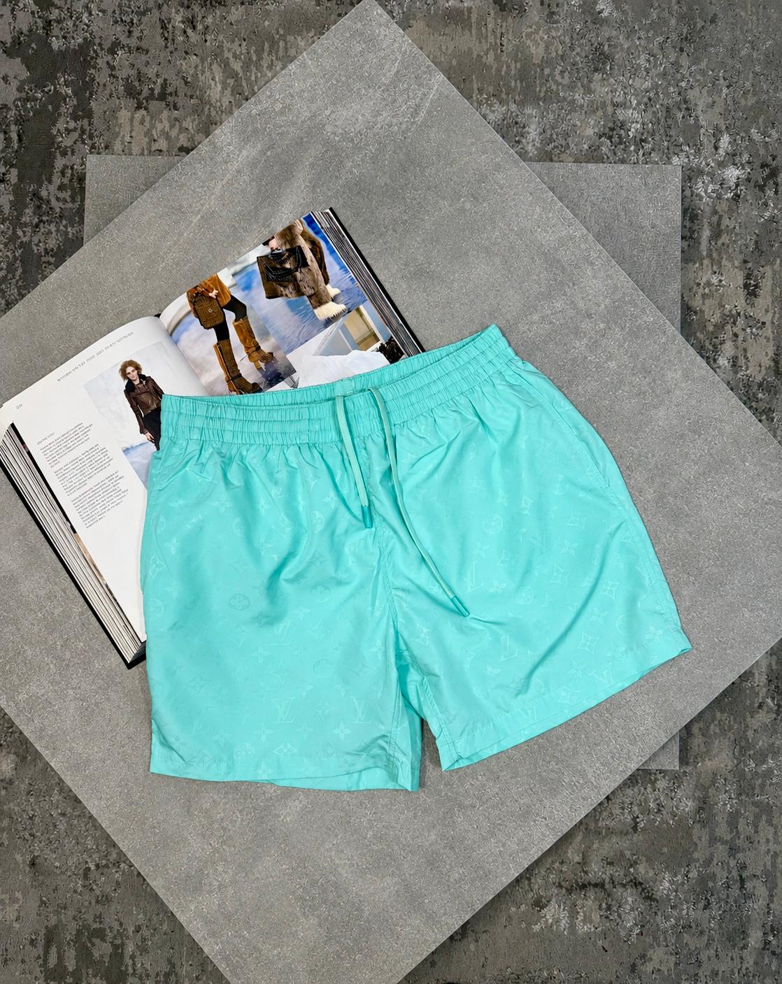 LV shorts image 0