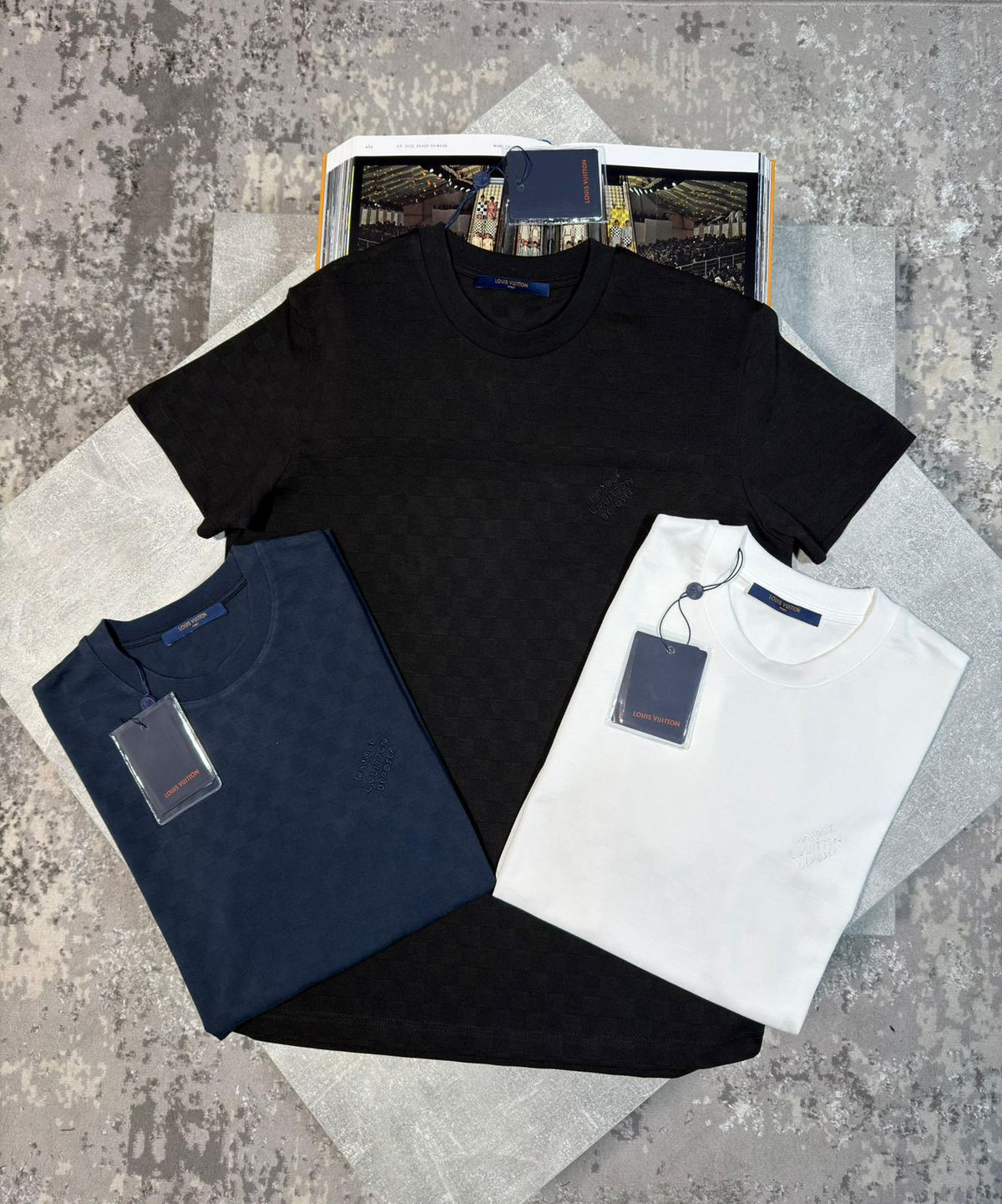 LV Tshirt Black image 1