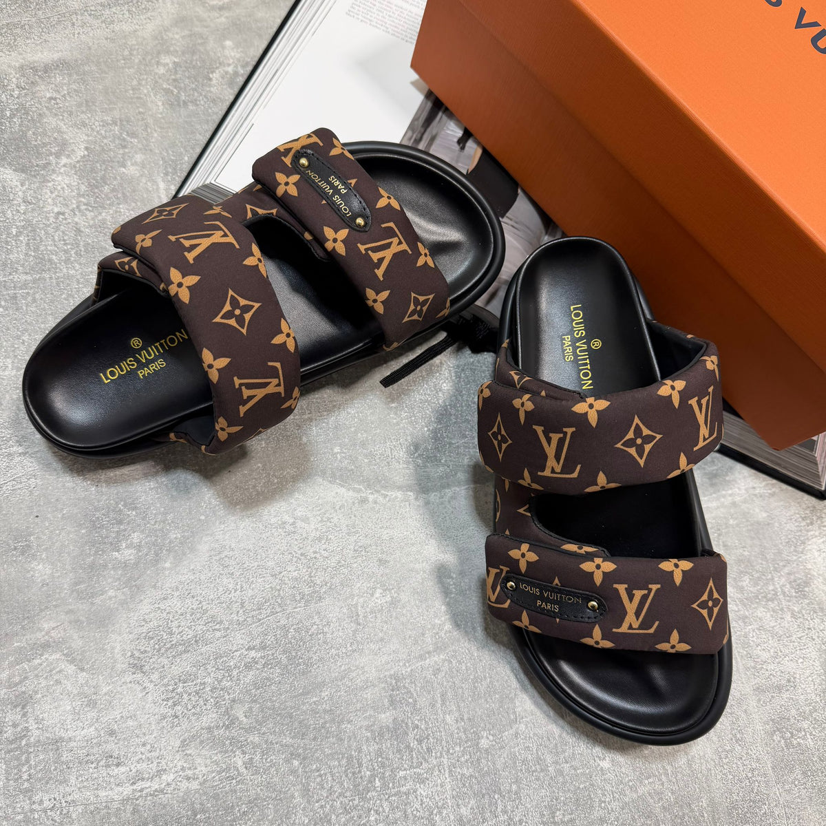 LV Slides Women image 0
