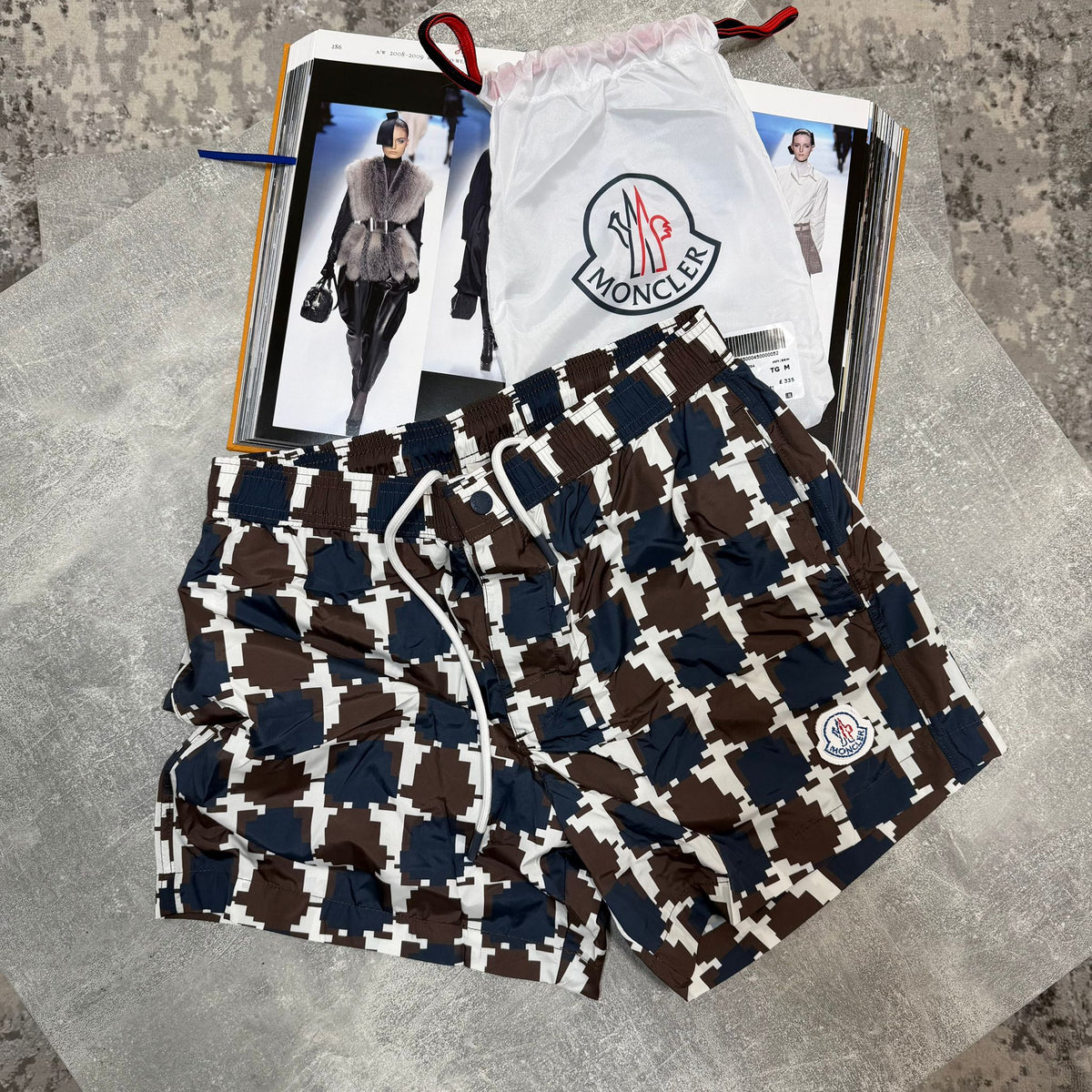 Cler shorts image 0