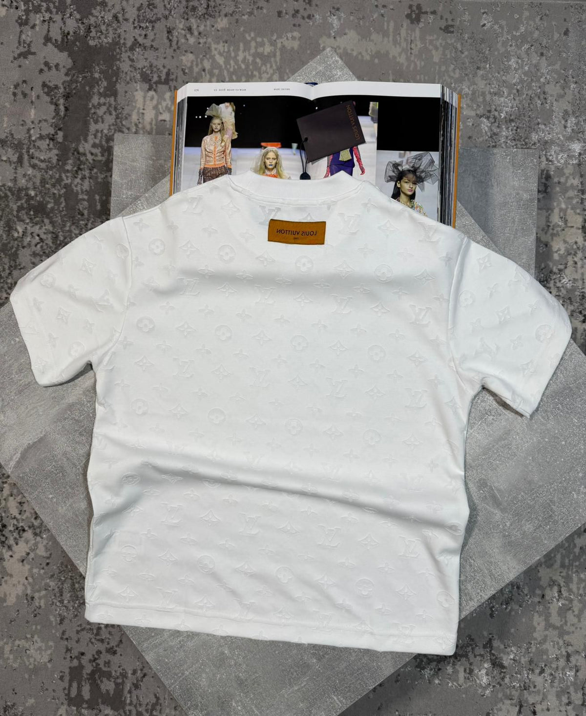 LV Tshirt White image 1