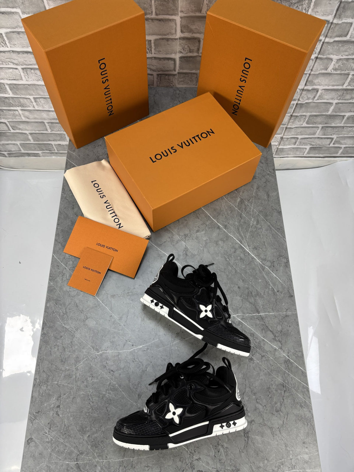 LV SNEAK - 8 image