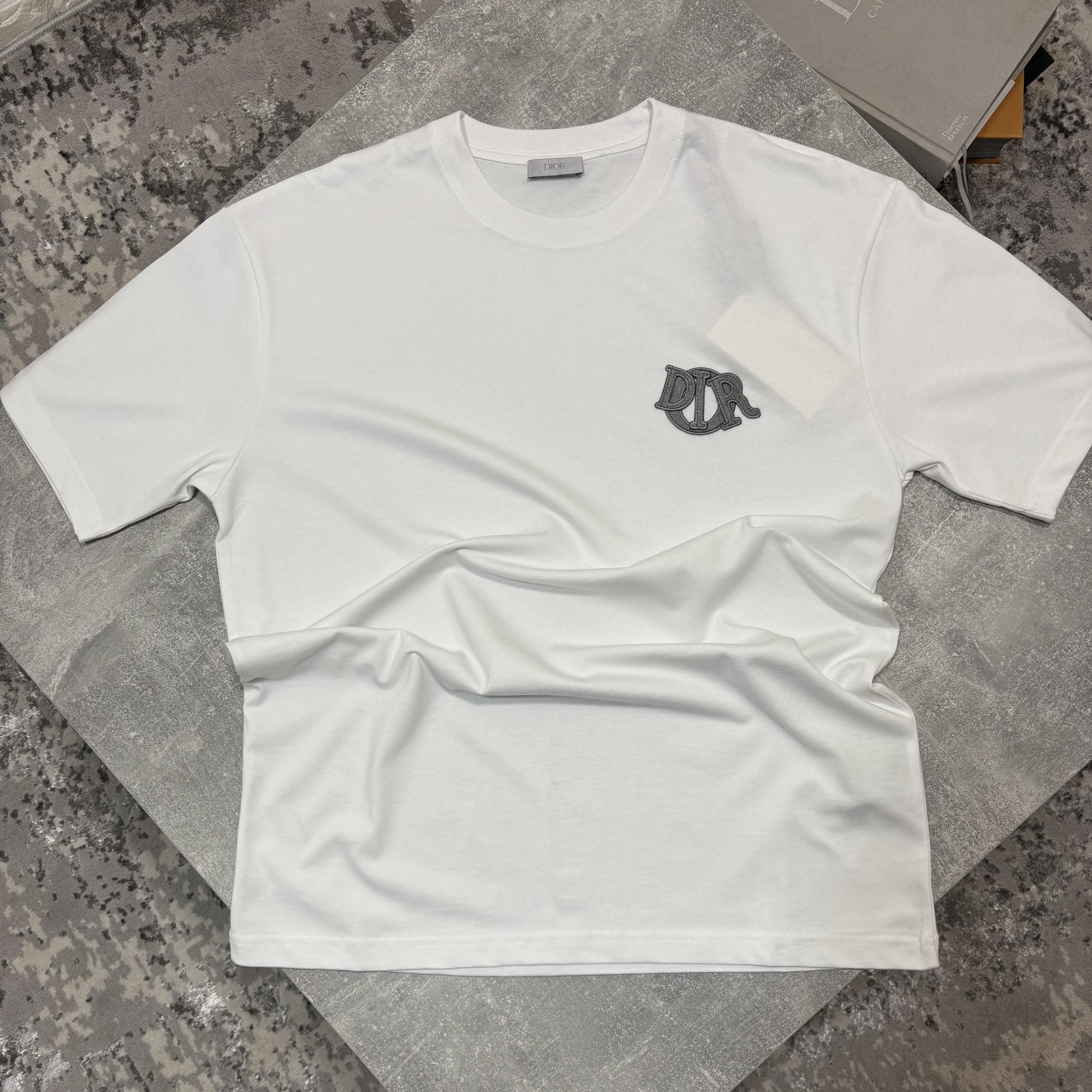 IOR Tshirt White image 0