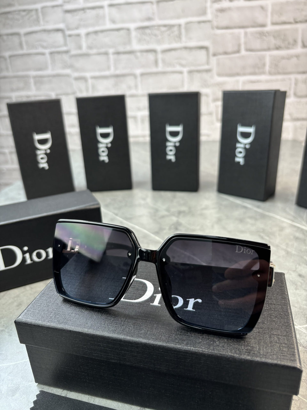 IOR BLACK GLASSES image 3