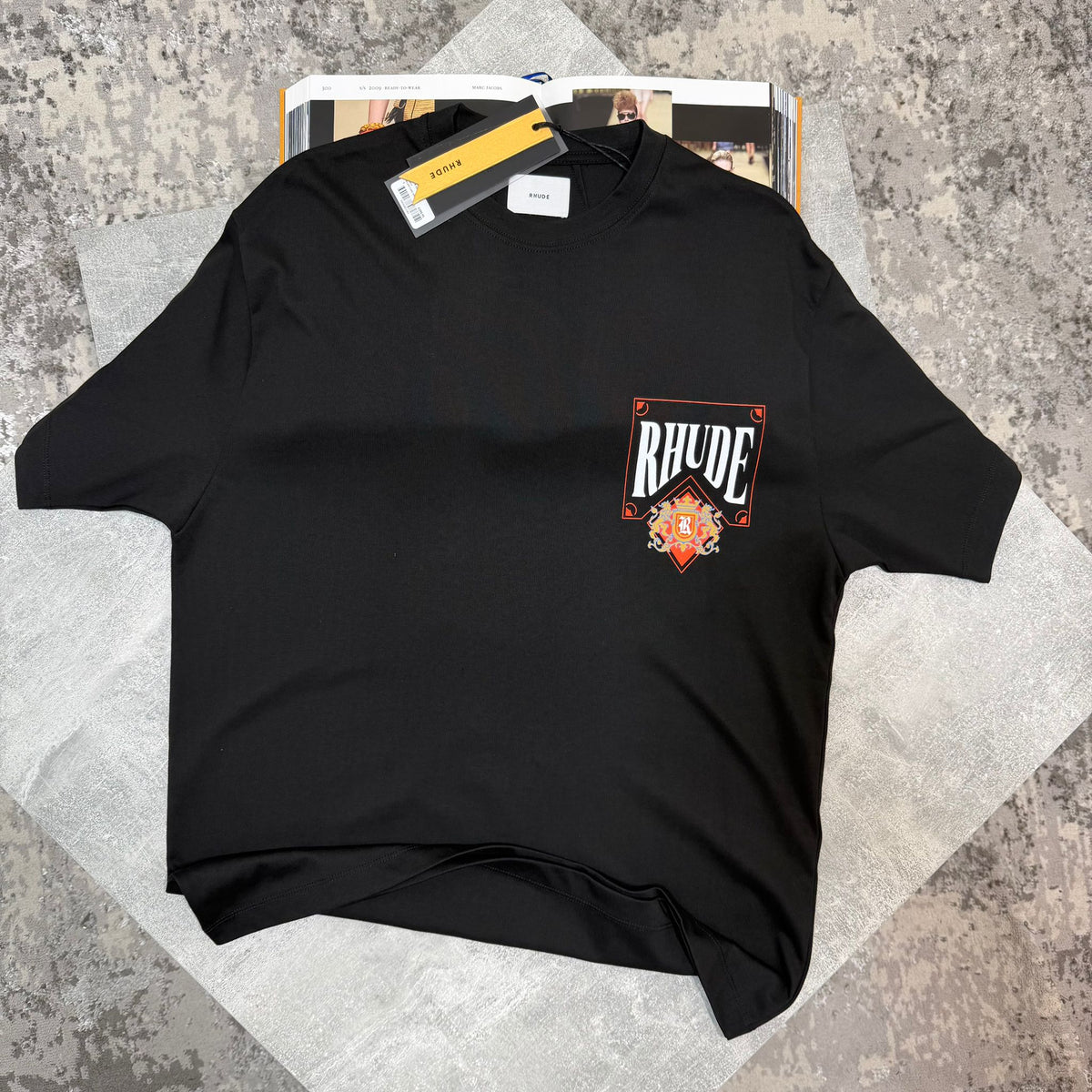 Hude Tshirt Black image 0