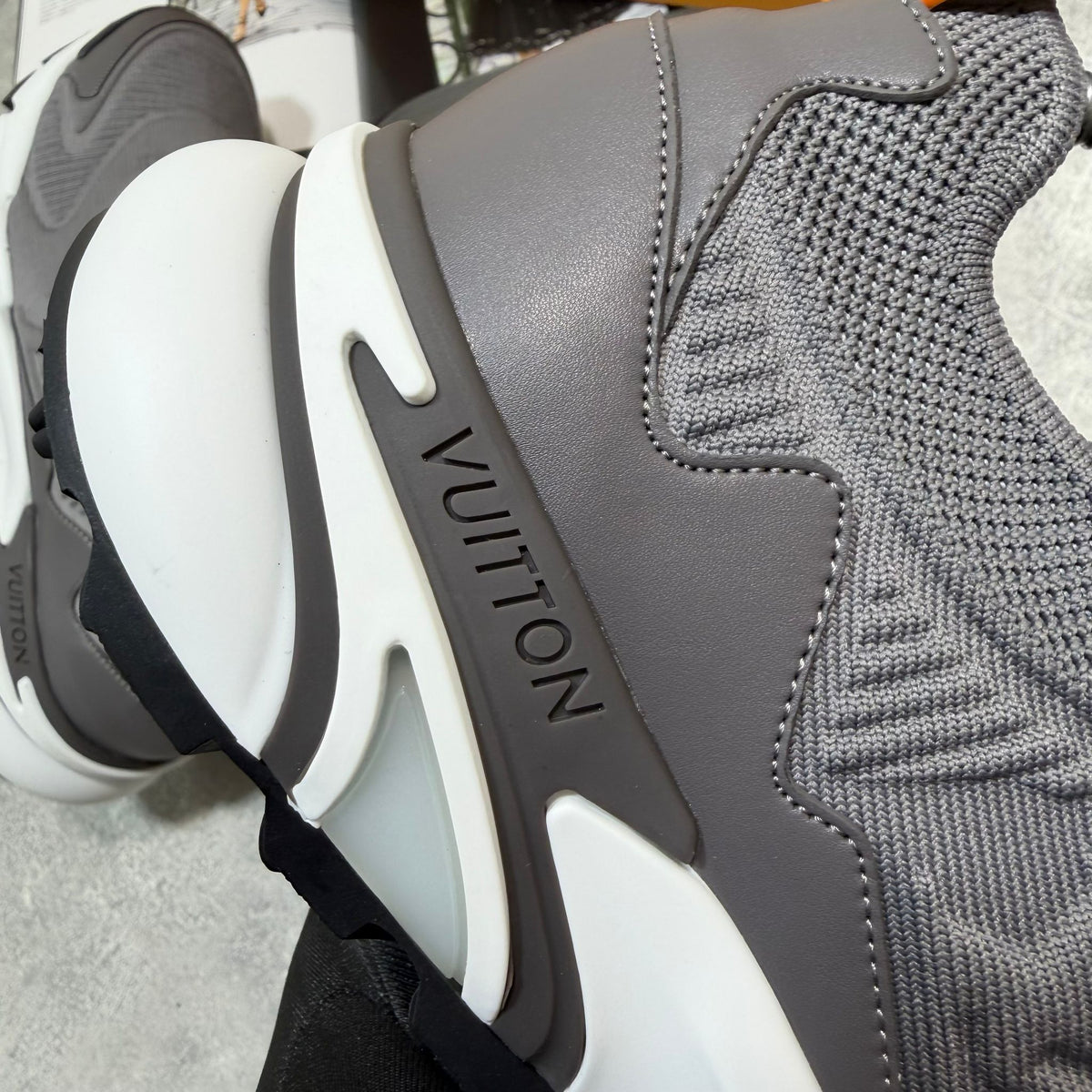 LV Sneaks Grey image 8