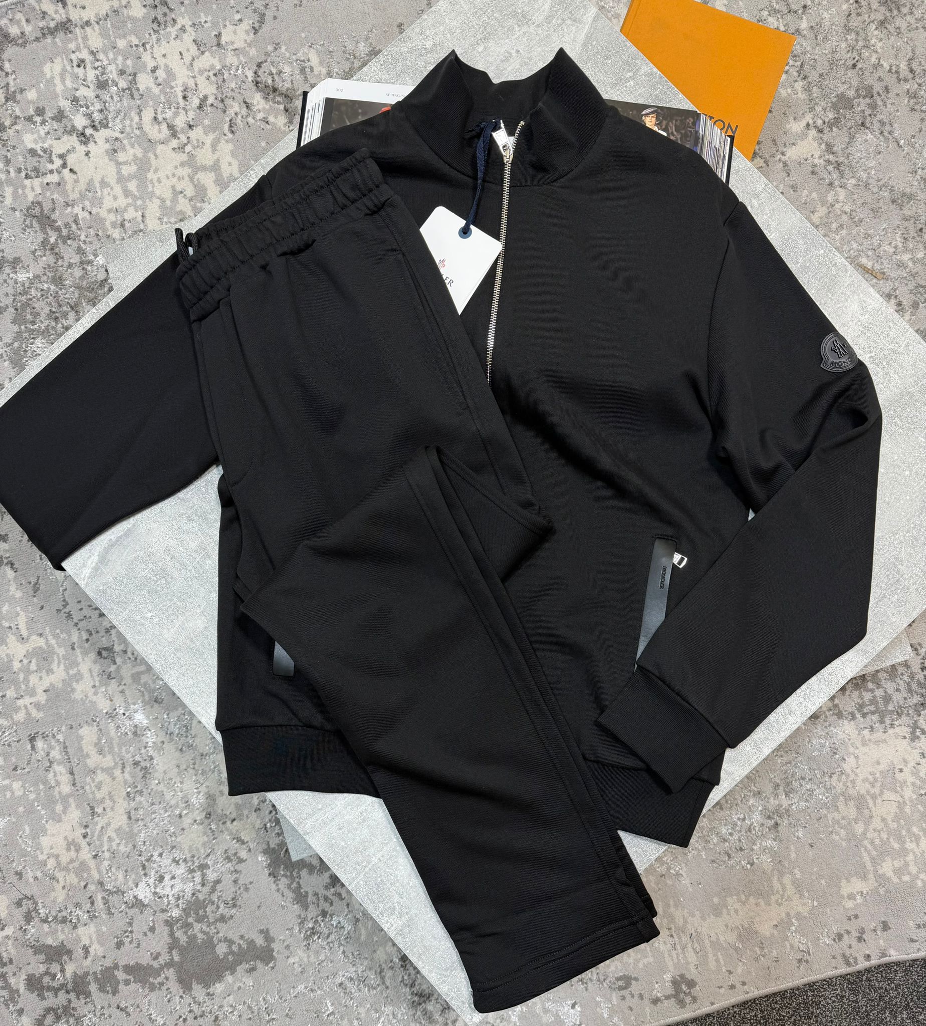 Cler Tracksuit Black image 2
