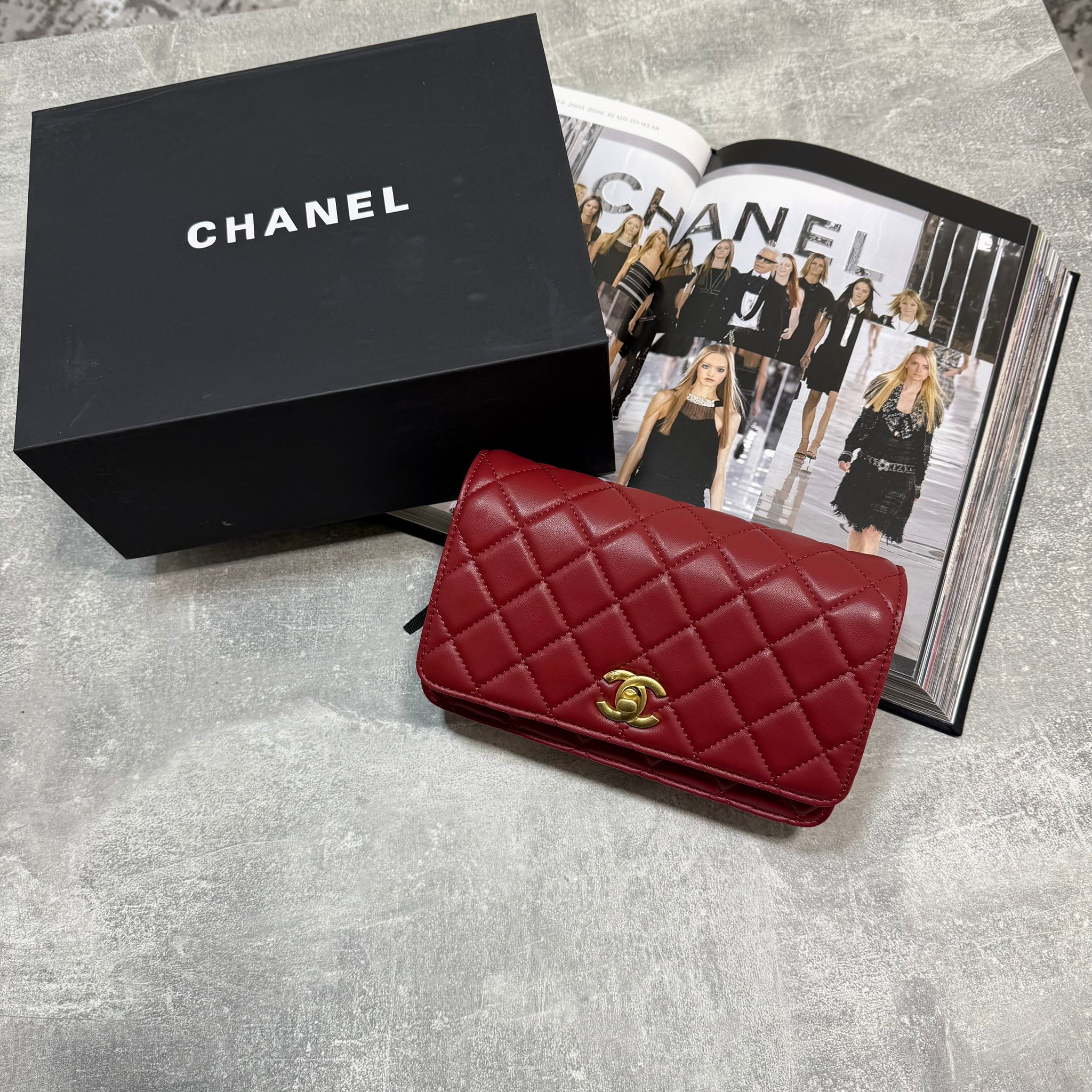 CHN Bag Burgandy image 4